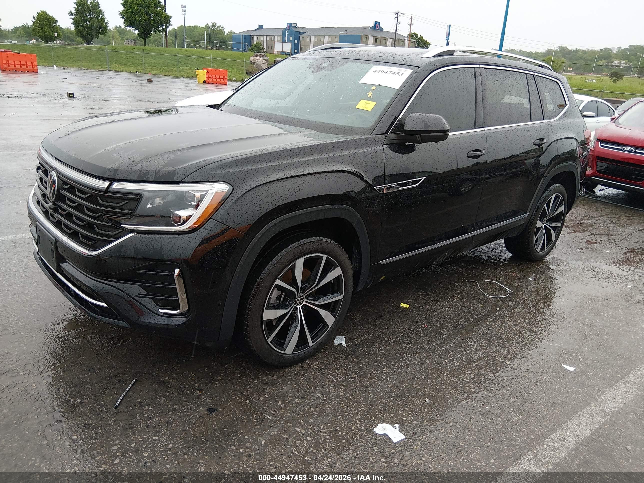 VOLKSWAGEN ATLAS image 2