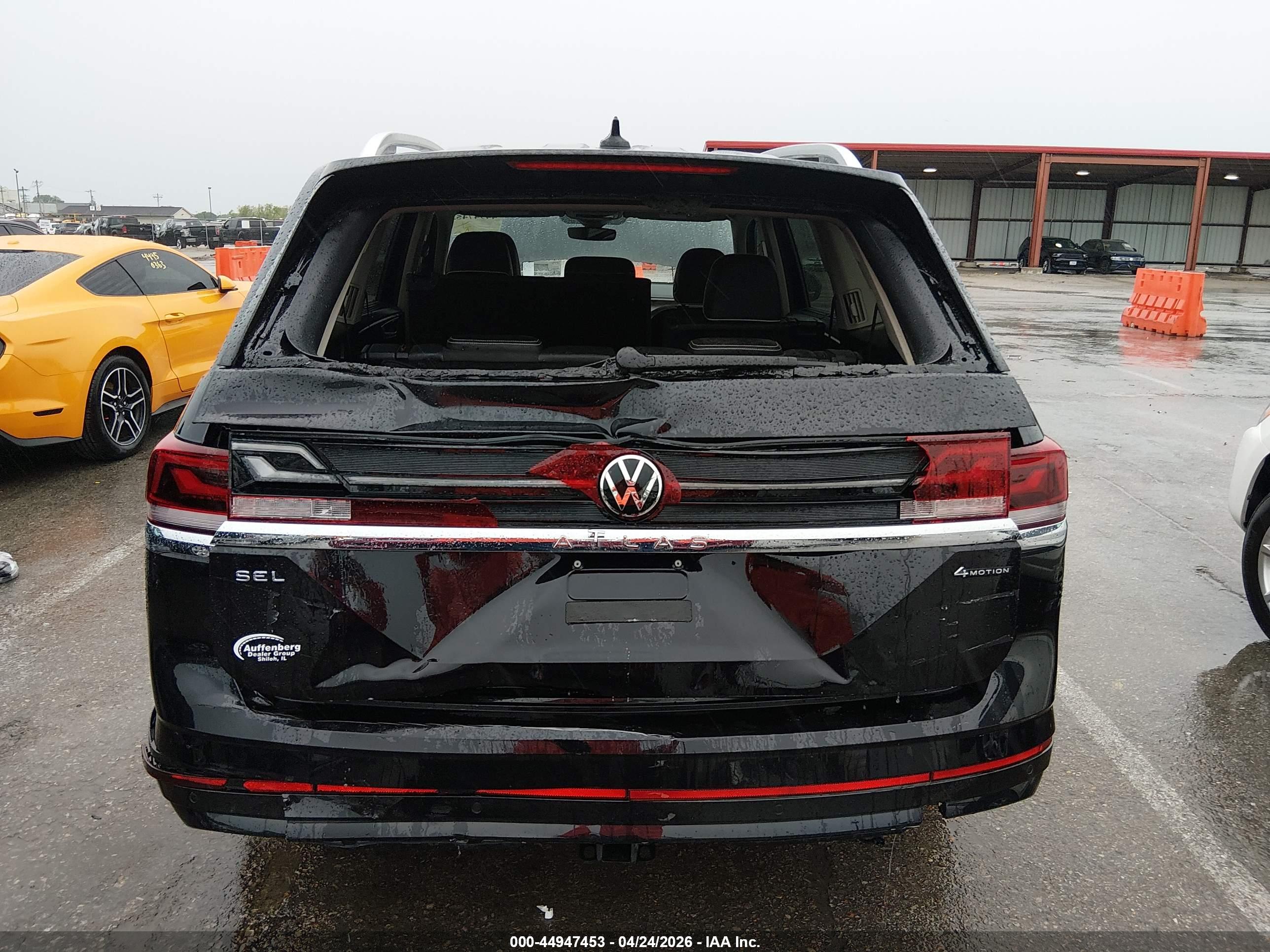 VOLKSWAGEN ATLAS image 6