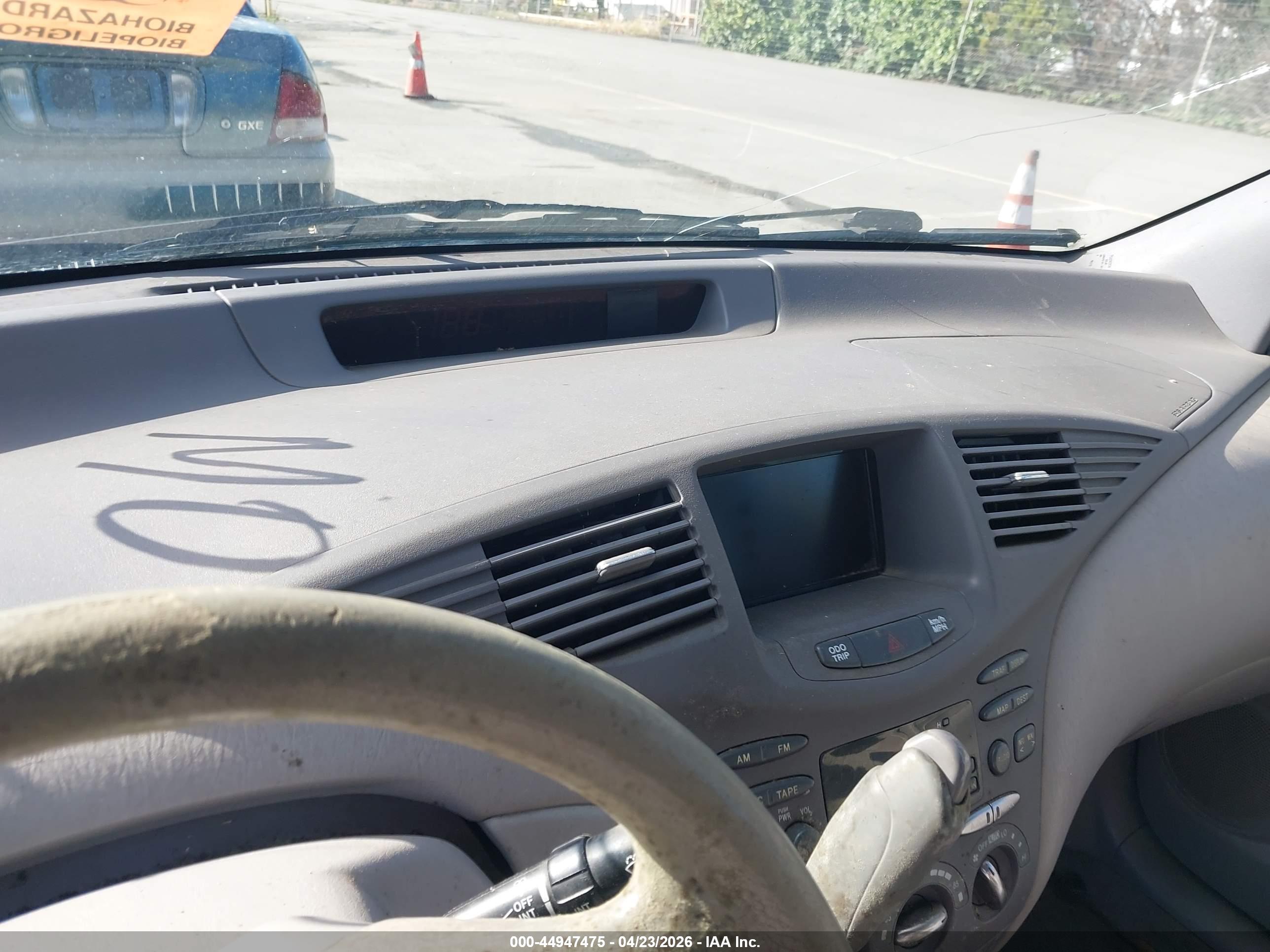 TOYOTA PRIUS image 7