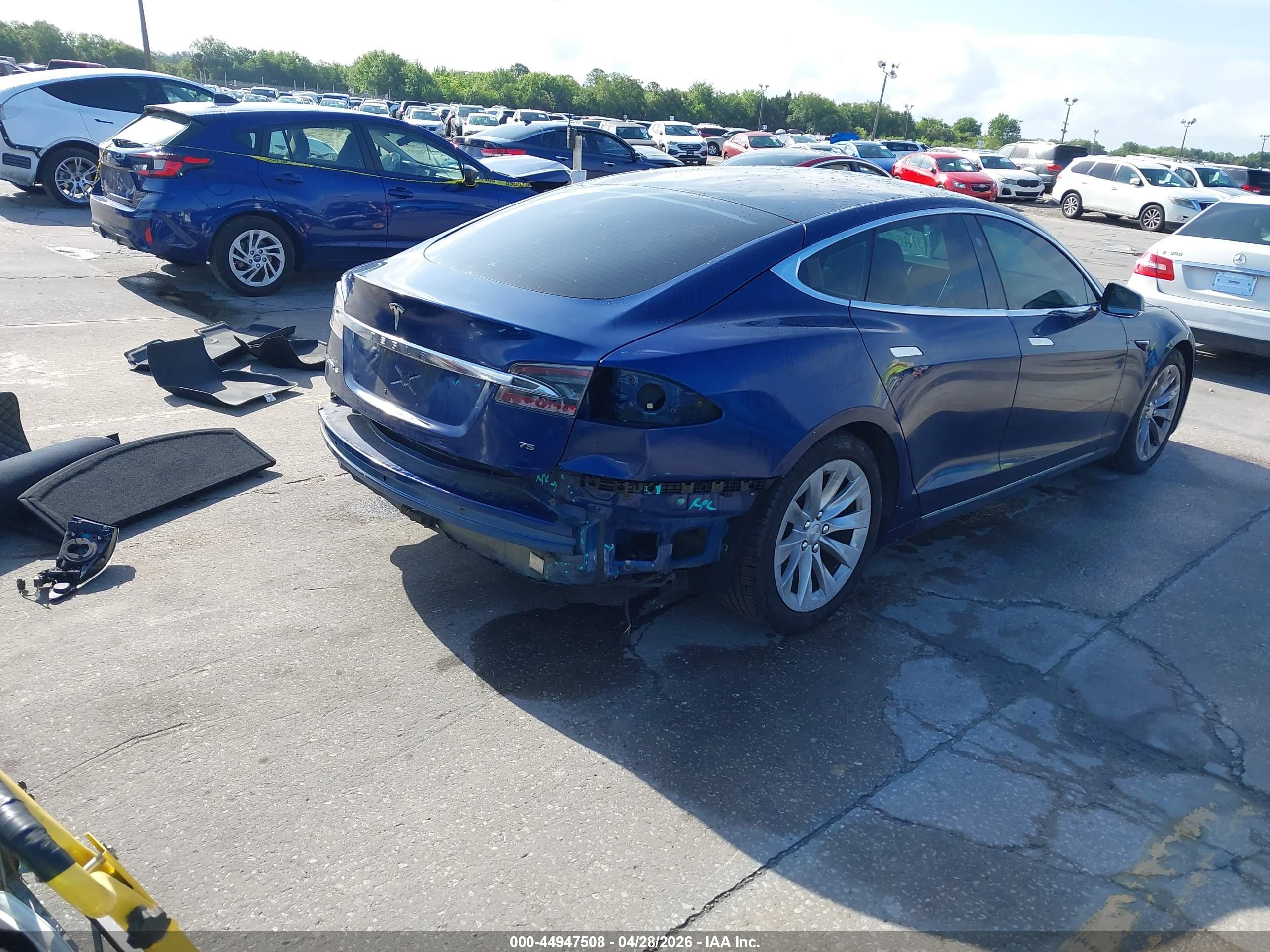 TESLA MODEL image 4
