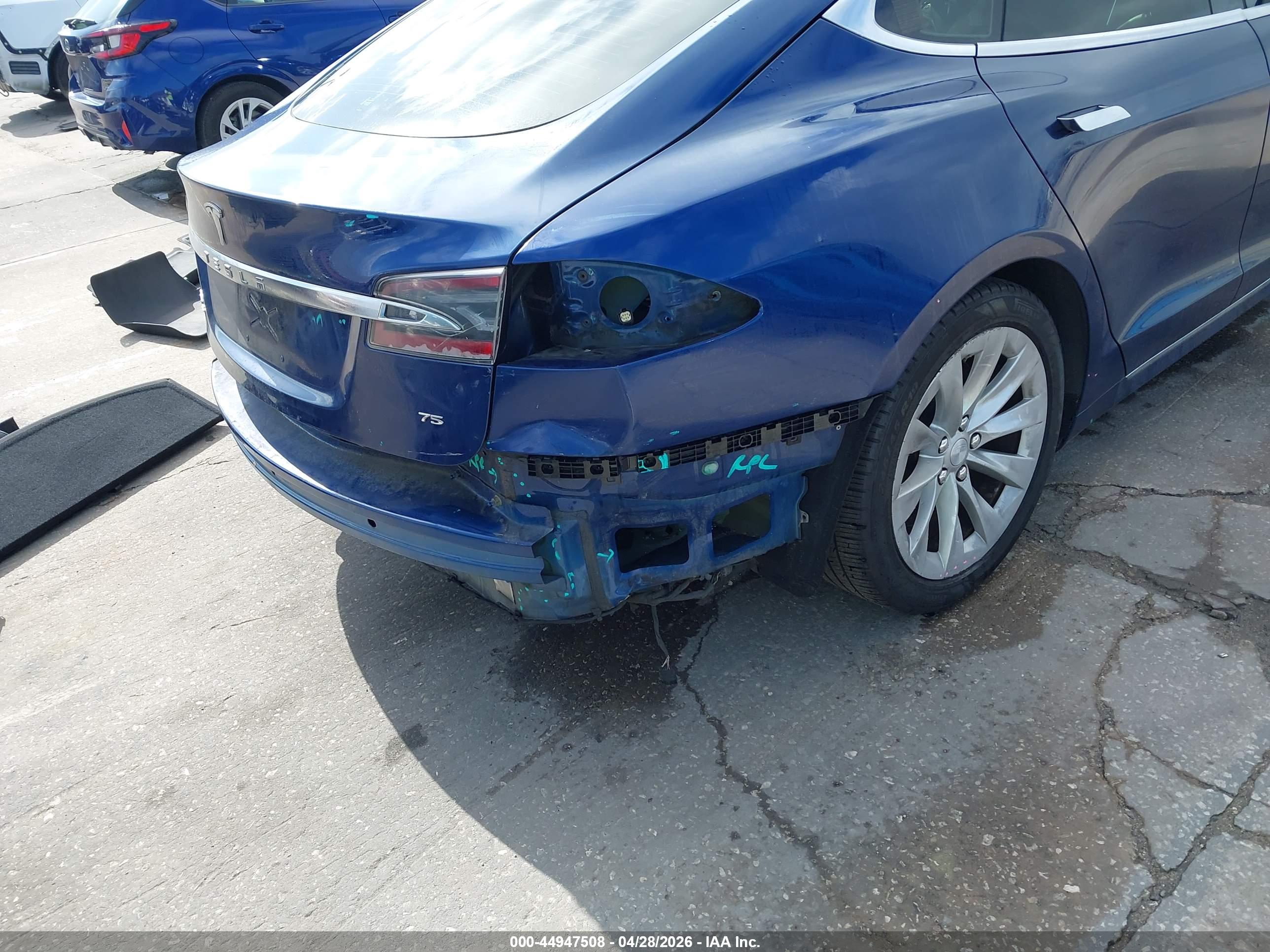 TESLA MODEL image 6