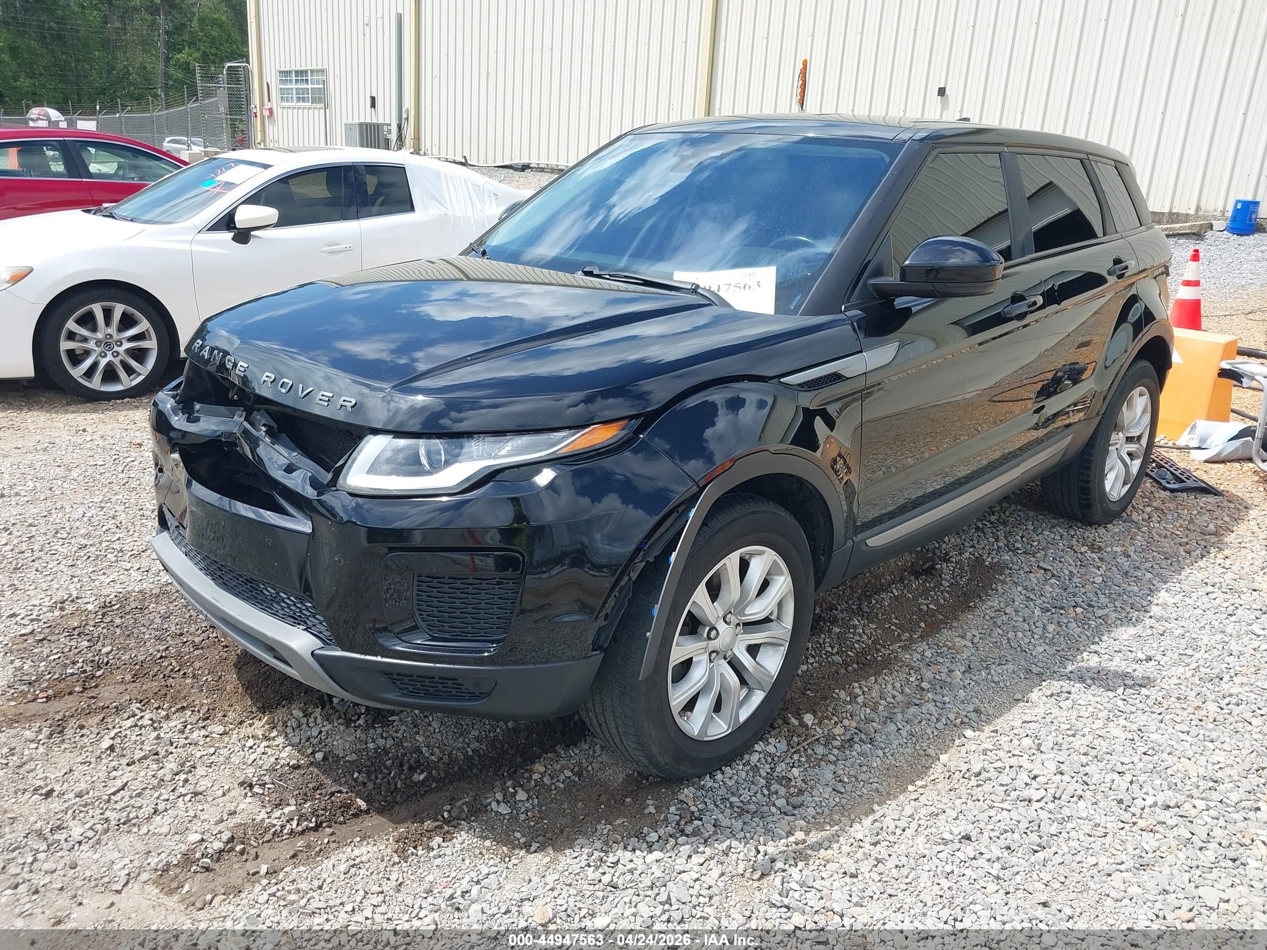 LAND ROVER image 2
