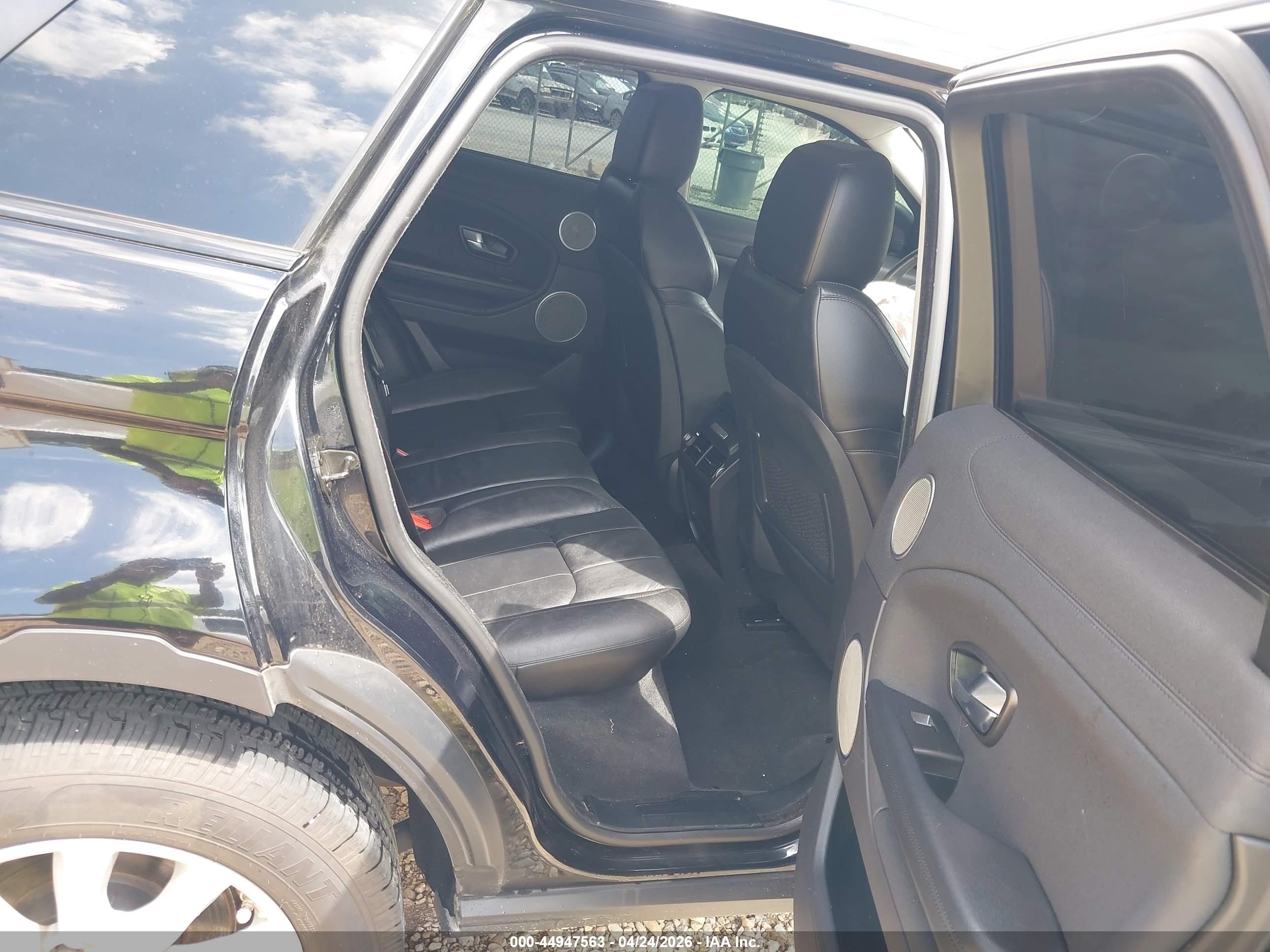 LAND ROVER image 8