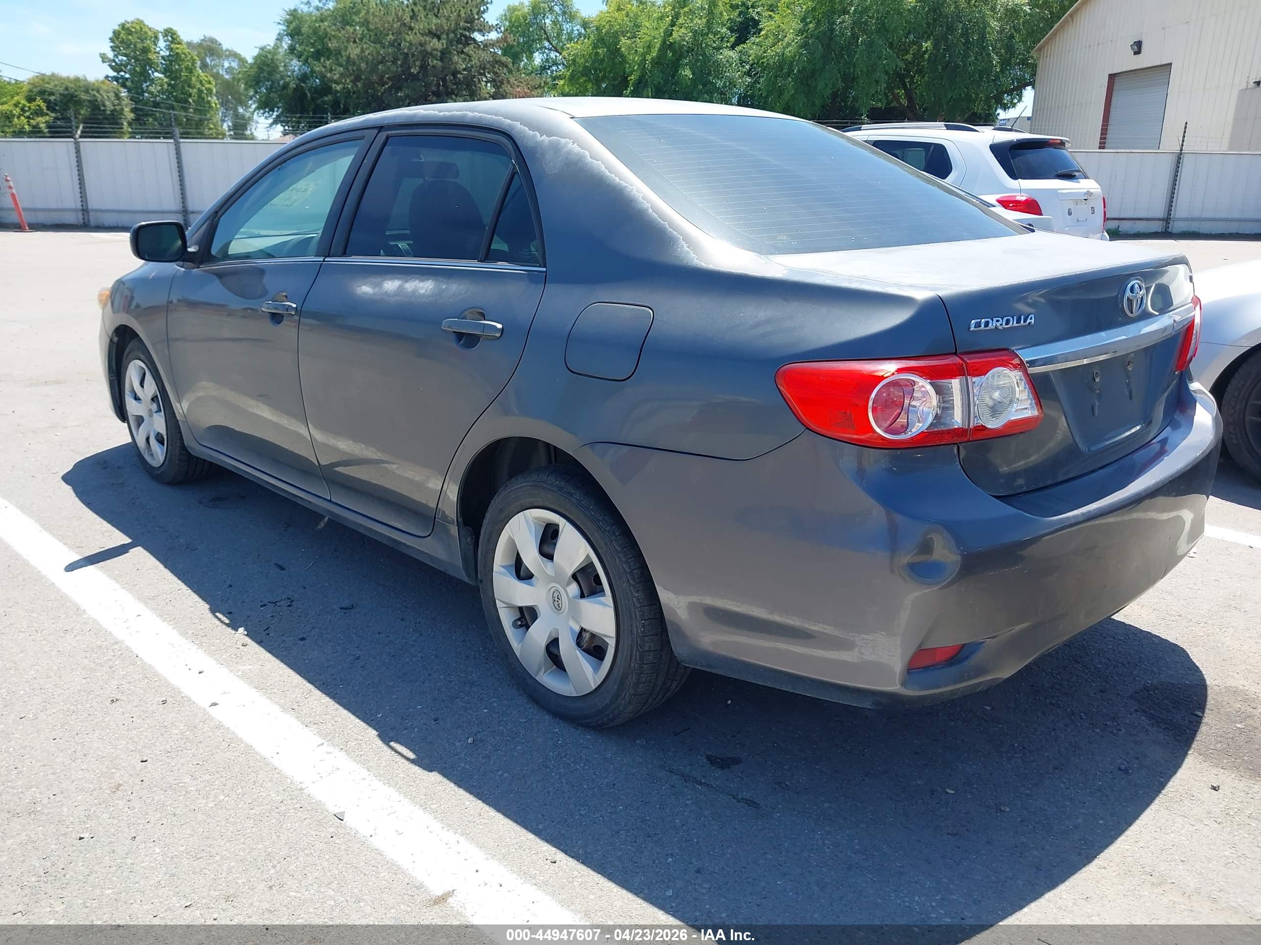 TOYOTA COROLLA image 3