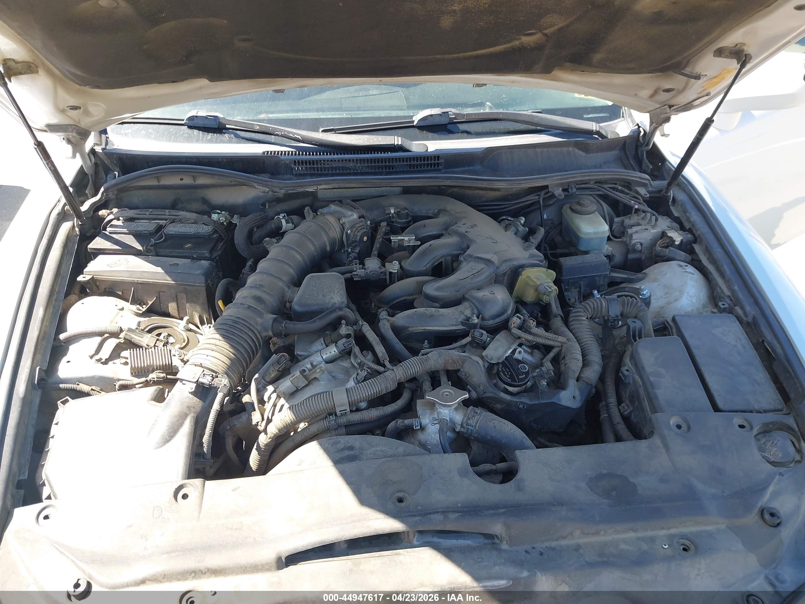 LEXUS IS image 10