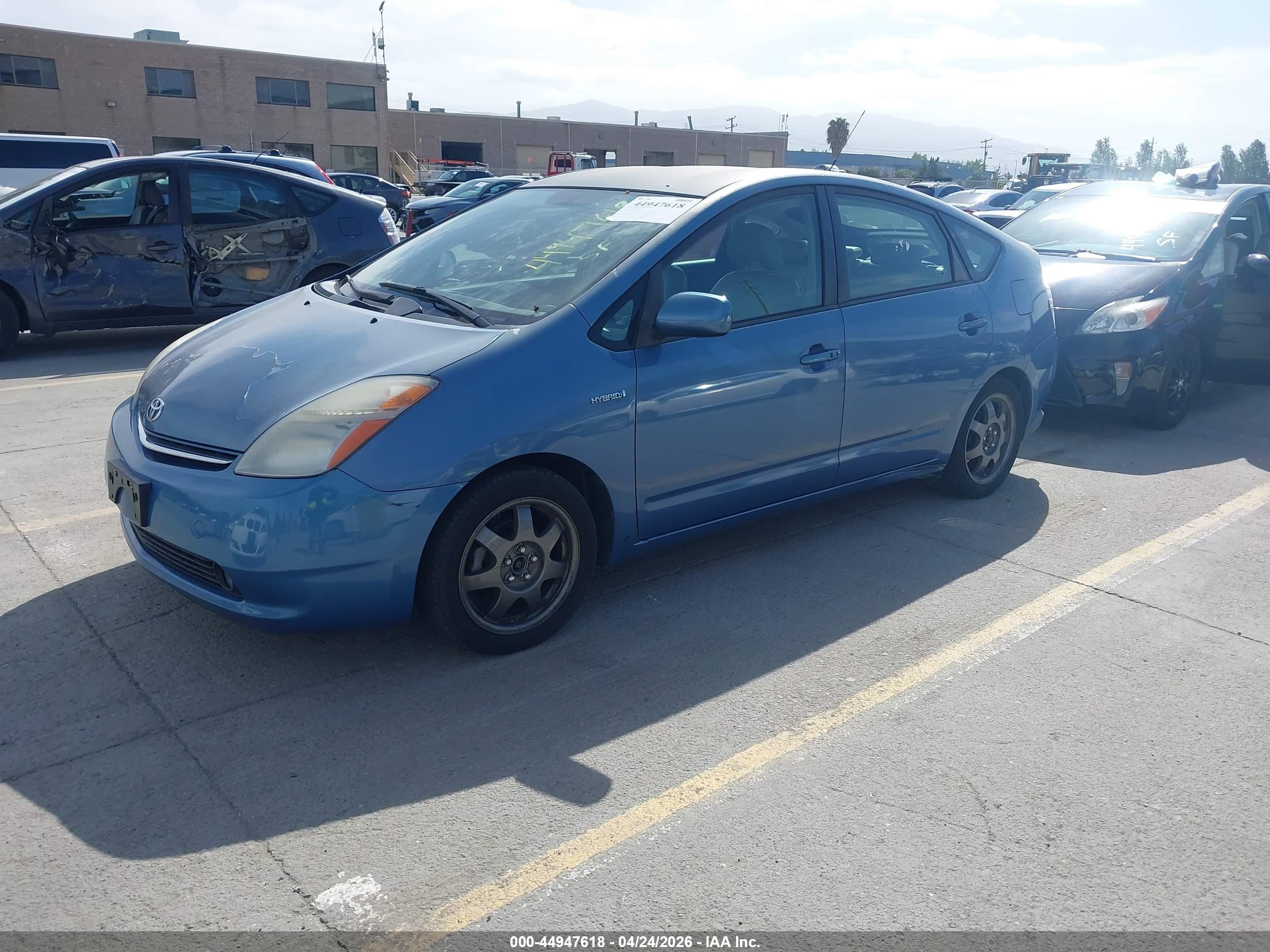 TOYOTA PRIUS image 2
