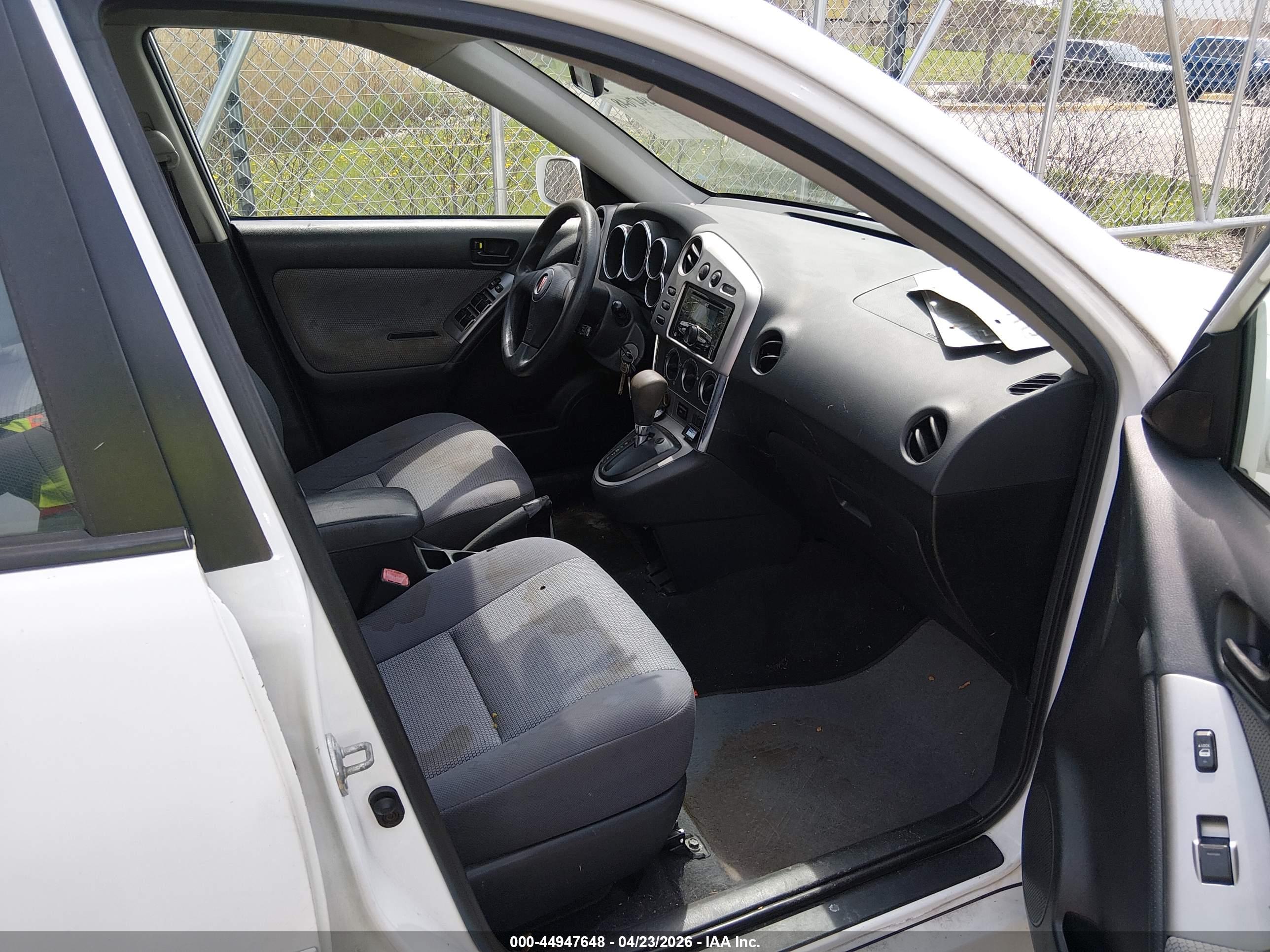 PONTIAC VIBE image 5
