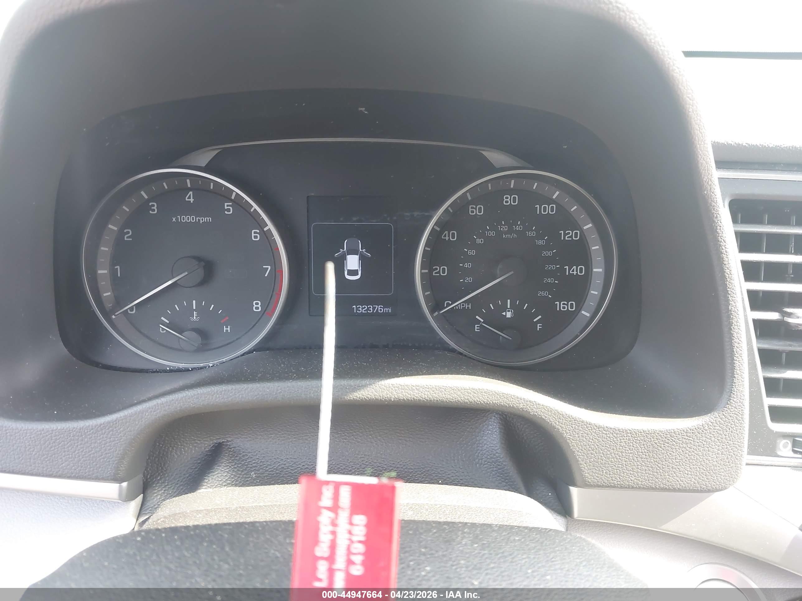HYUNDAI ELANTRA image 7