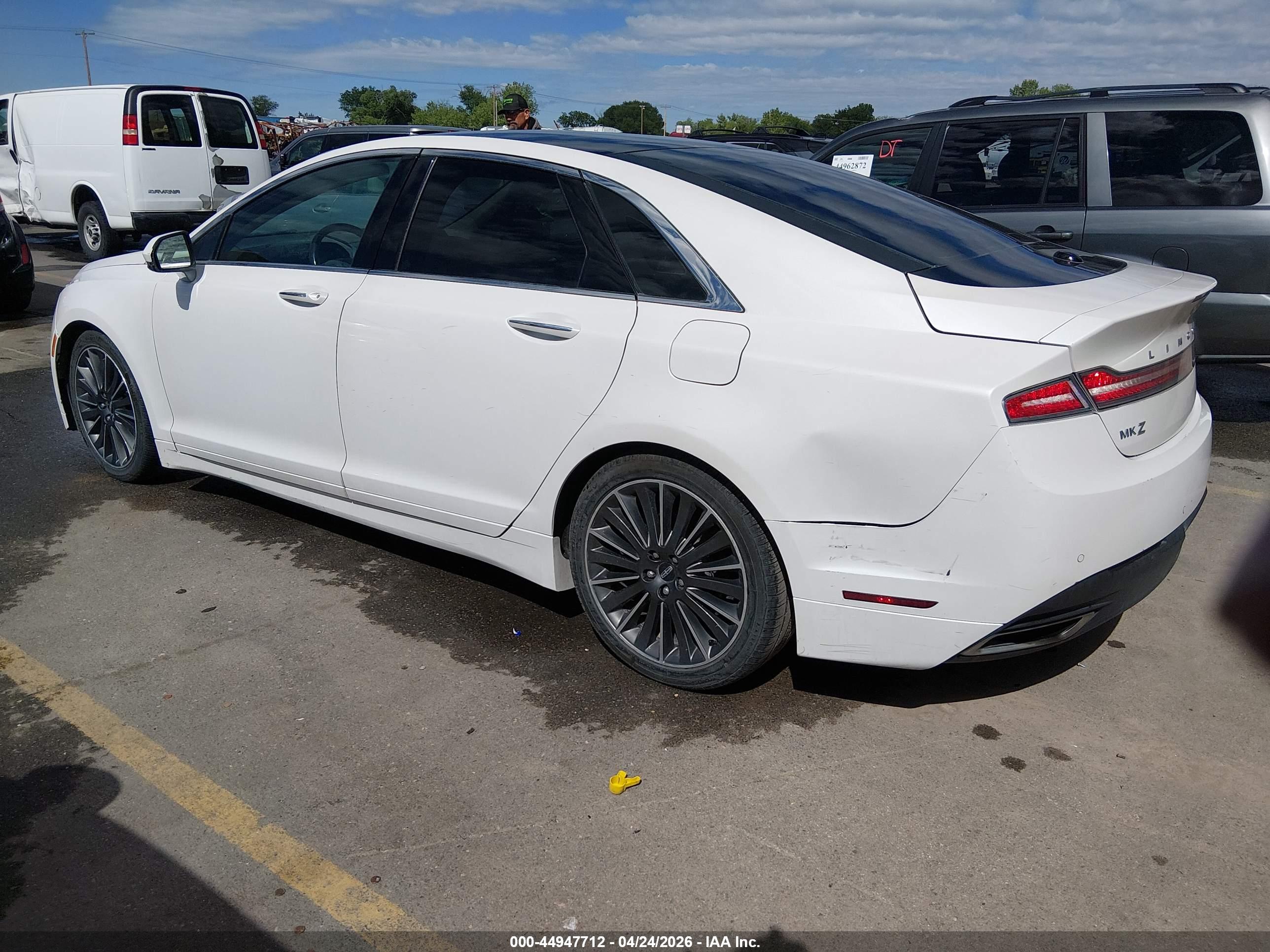 LINCOLN MKZ image 3