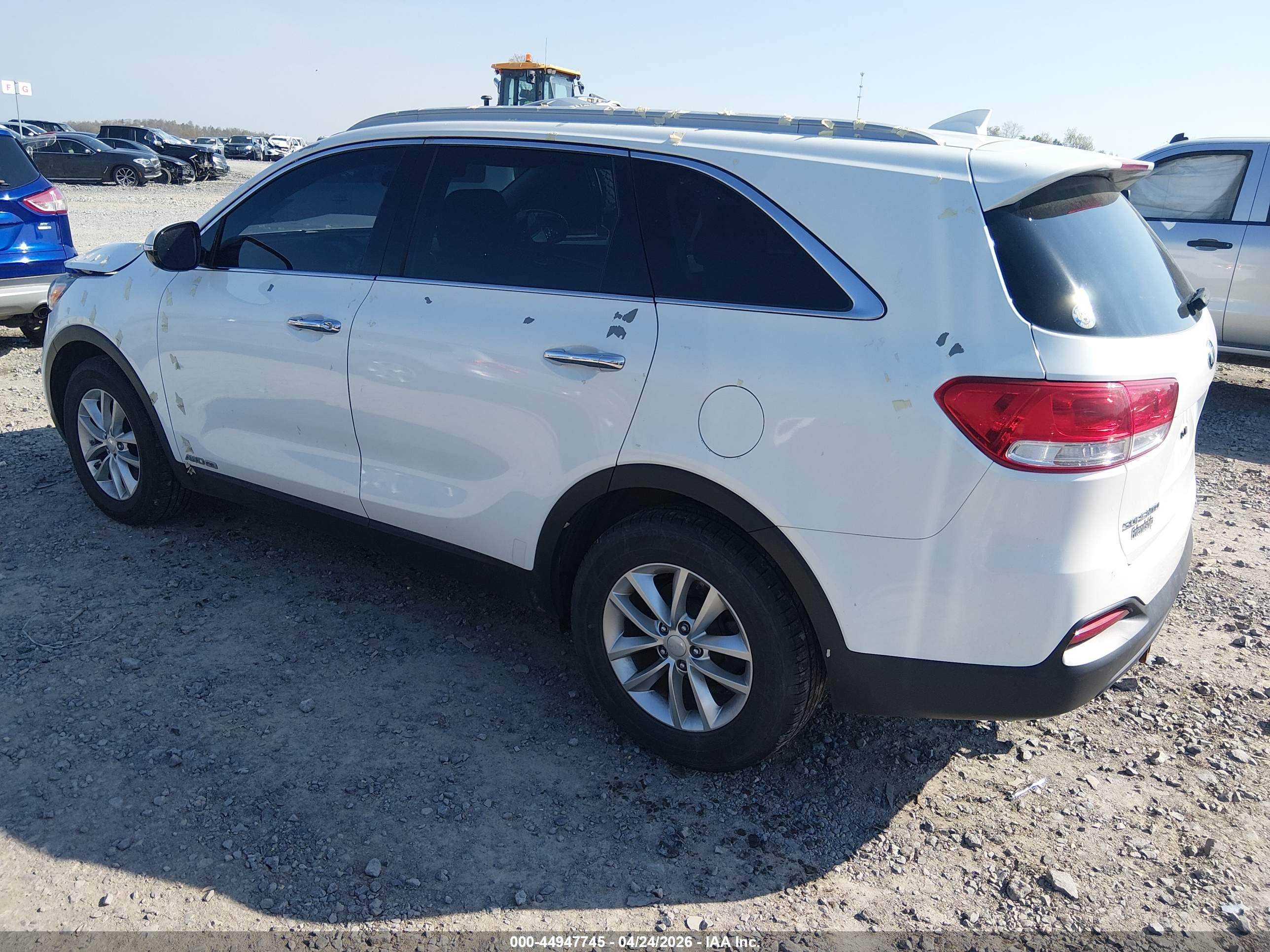KIA SORENTO image 3