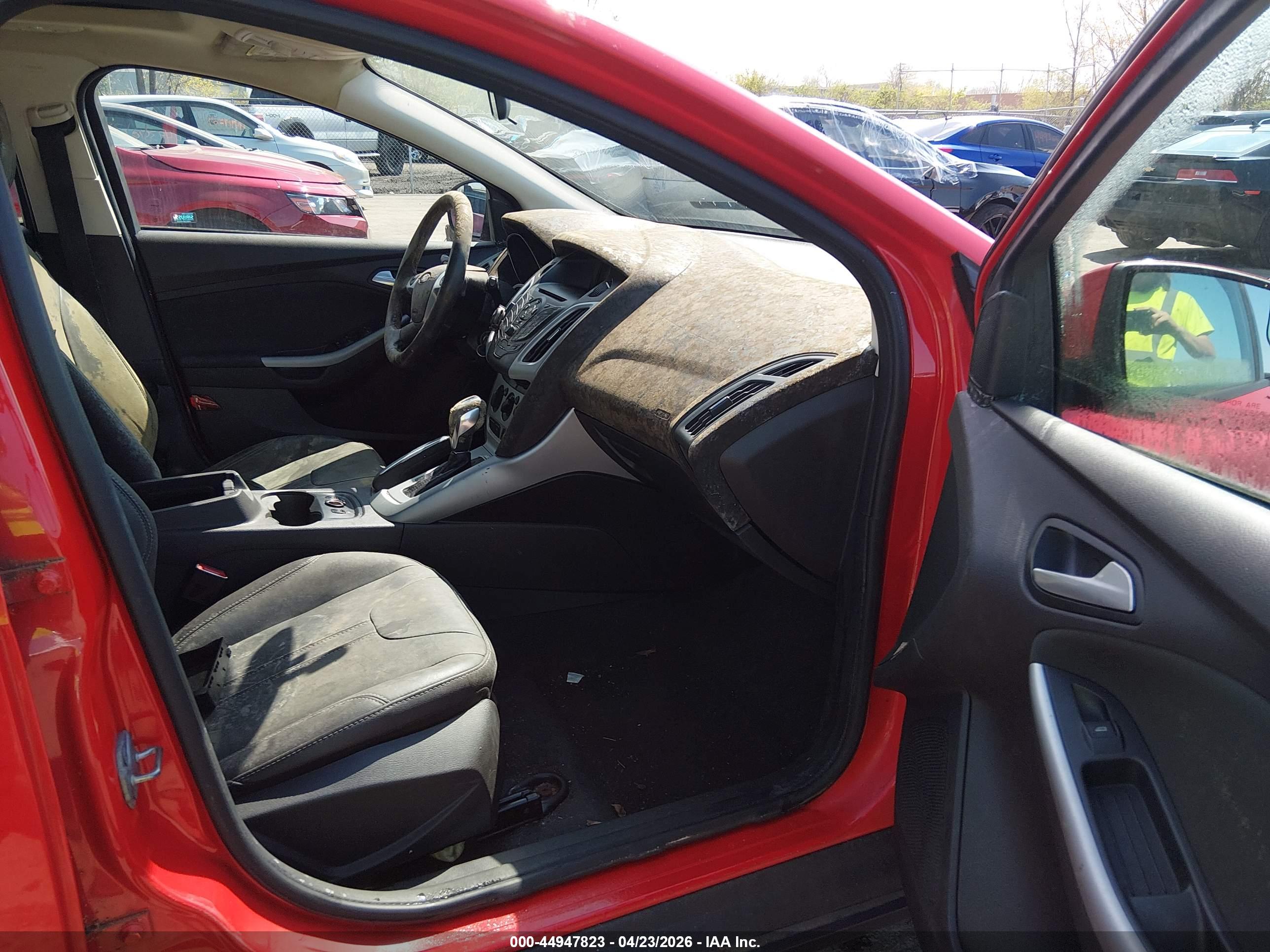 FORD FOCUS image 5