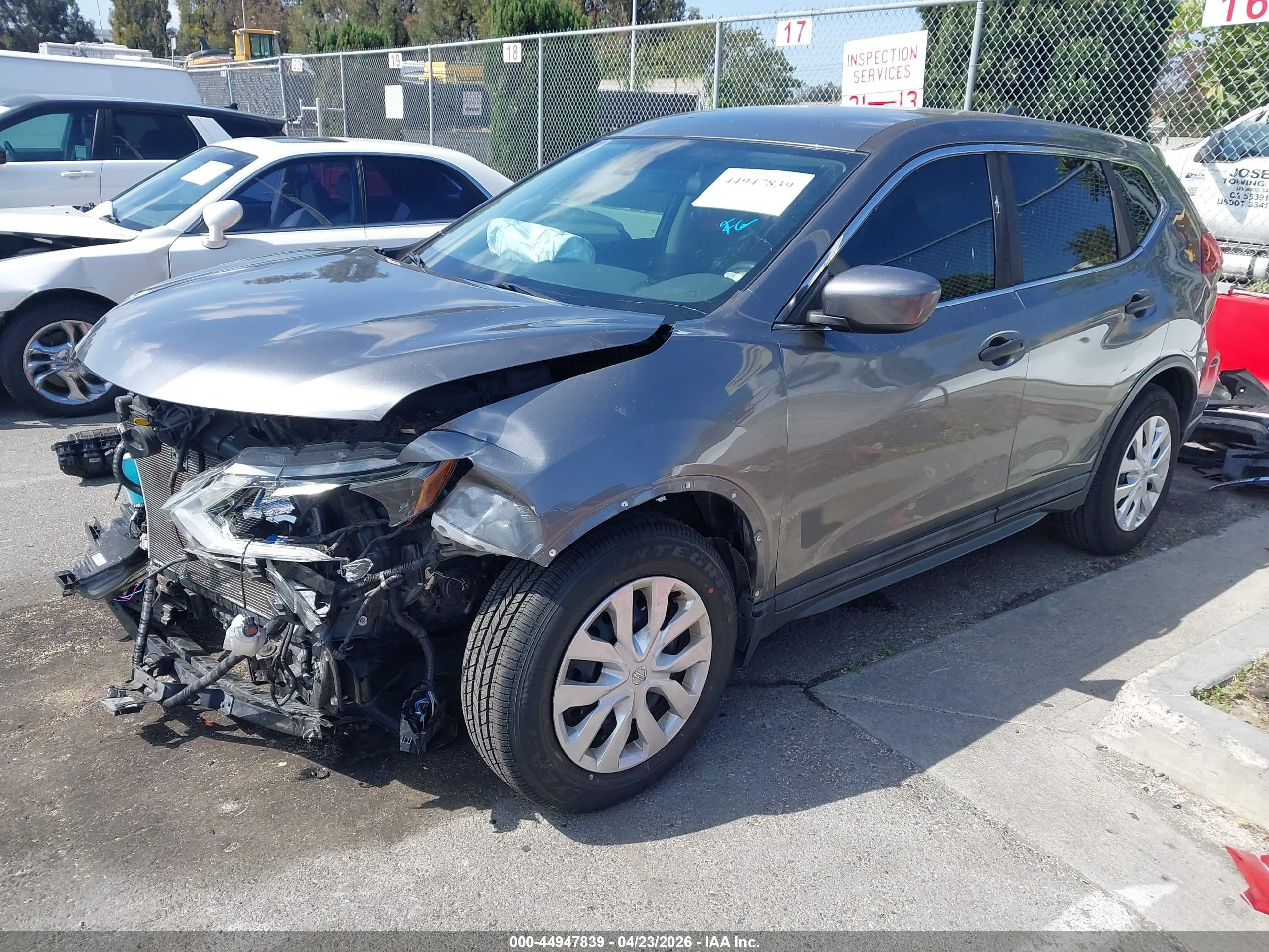 NISSAN ROGUE image 2