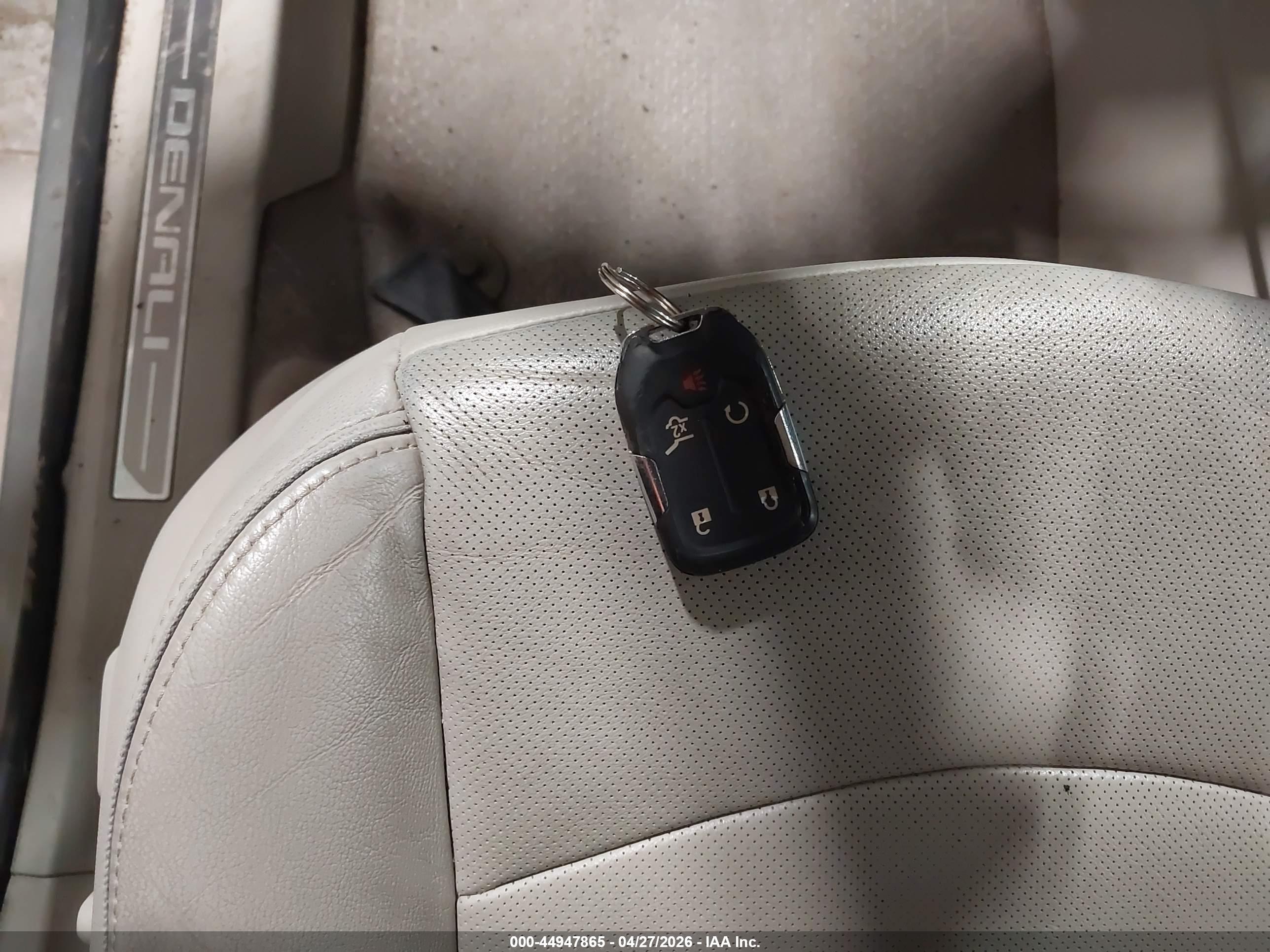 GMC TERRAIN image 11