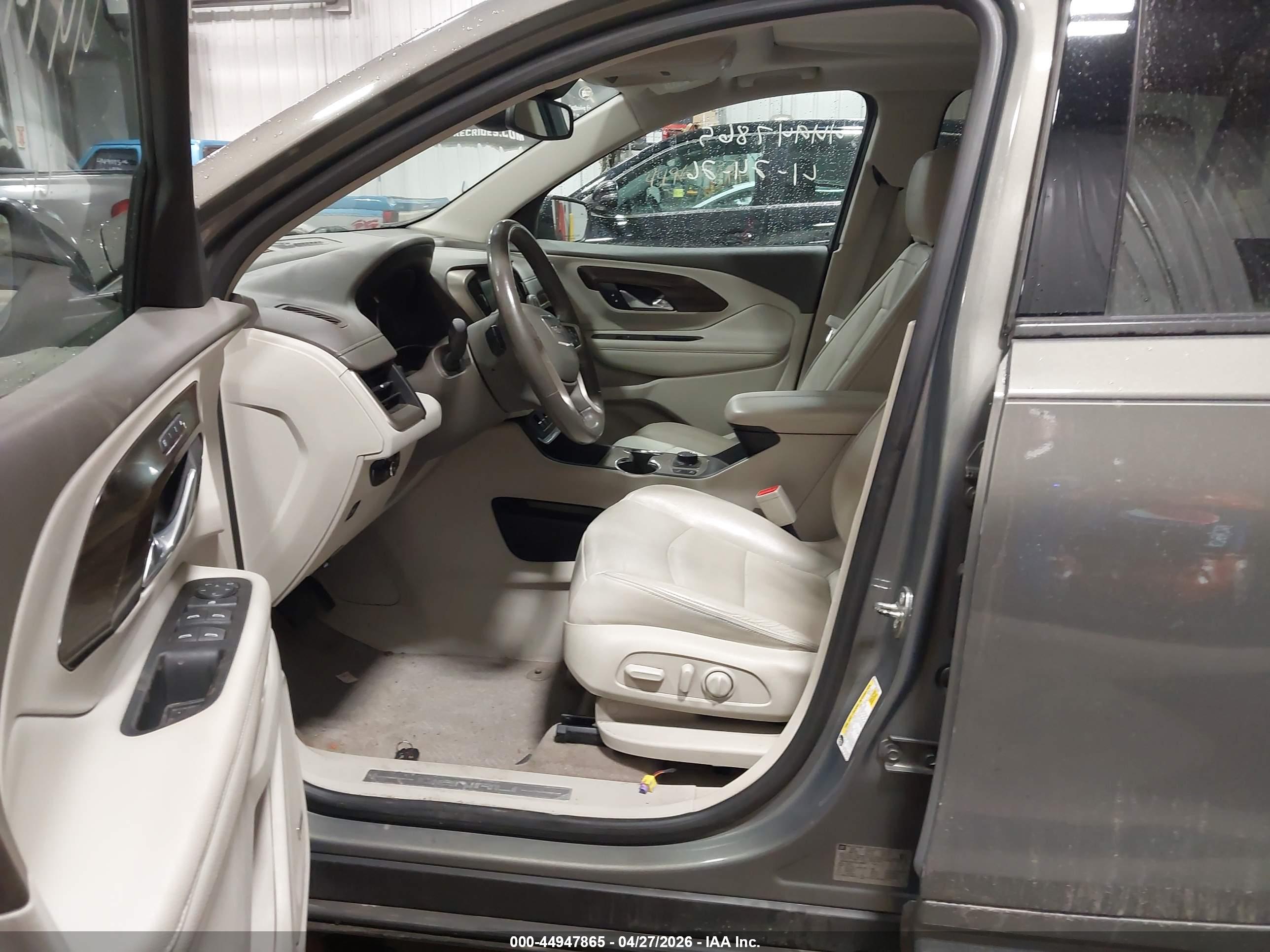 GMC TERRAIN image 5