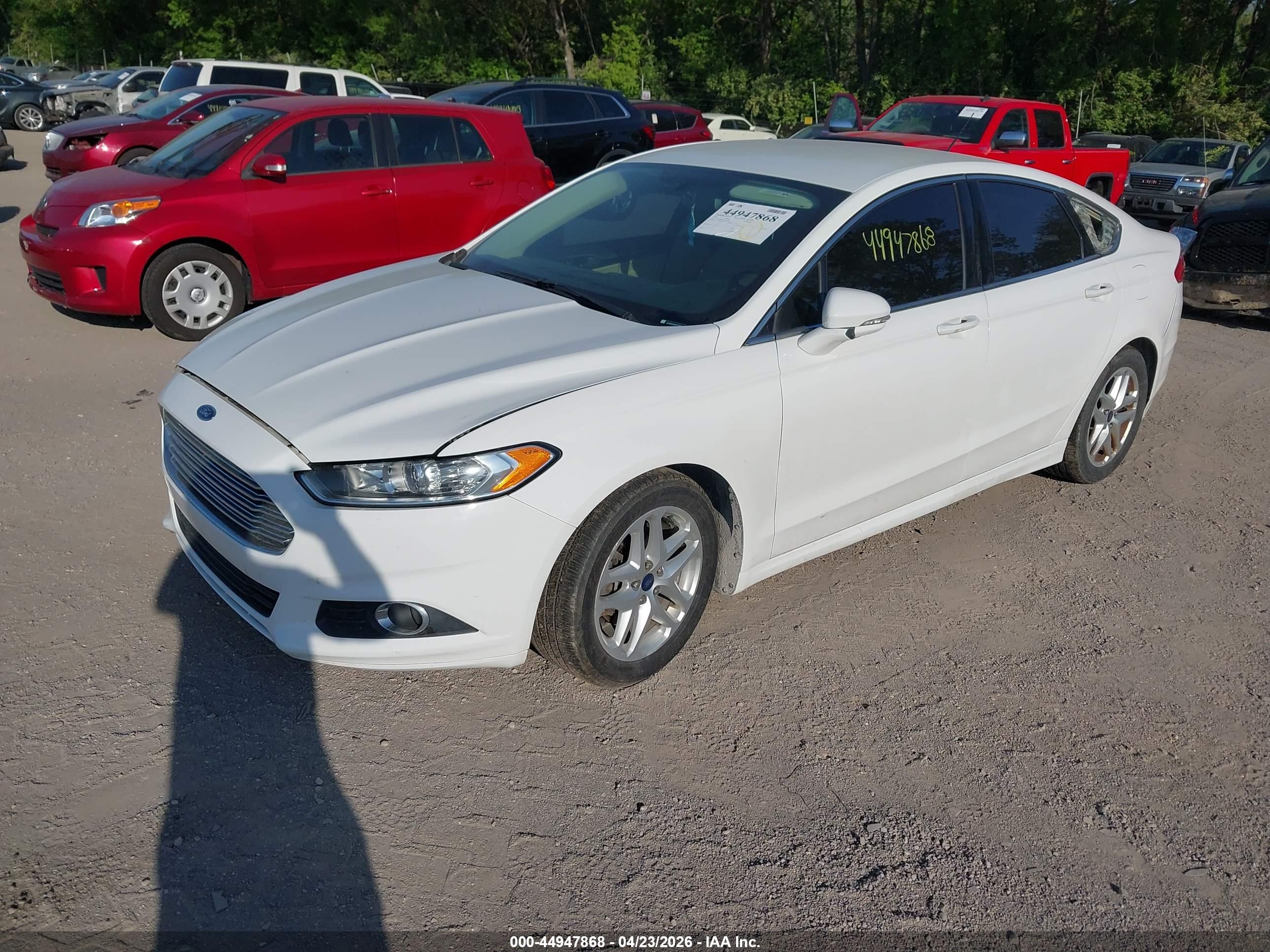 FORD FUSION image 2
