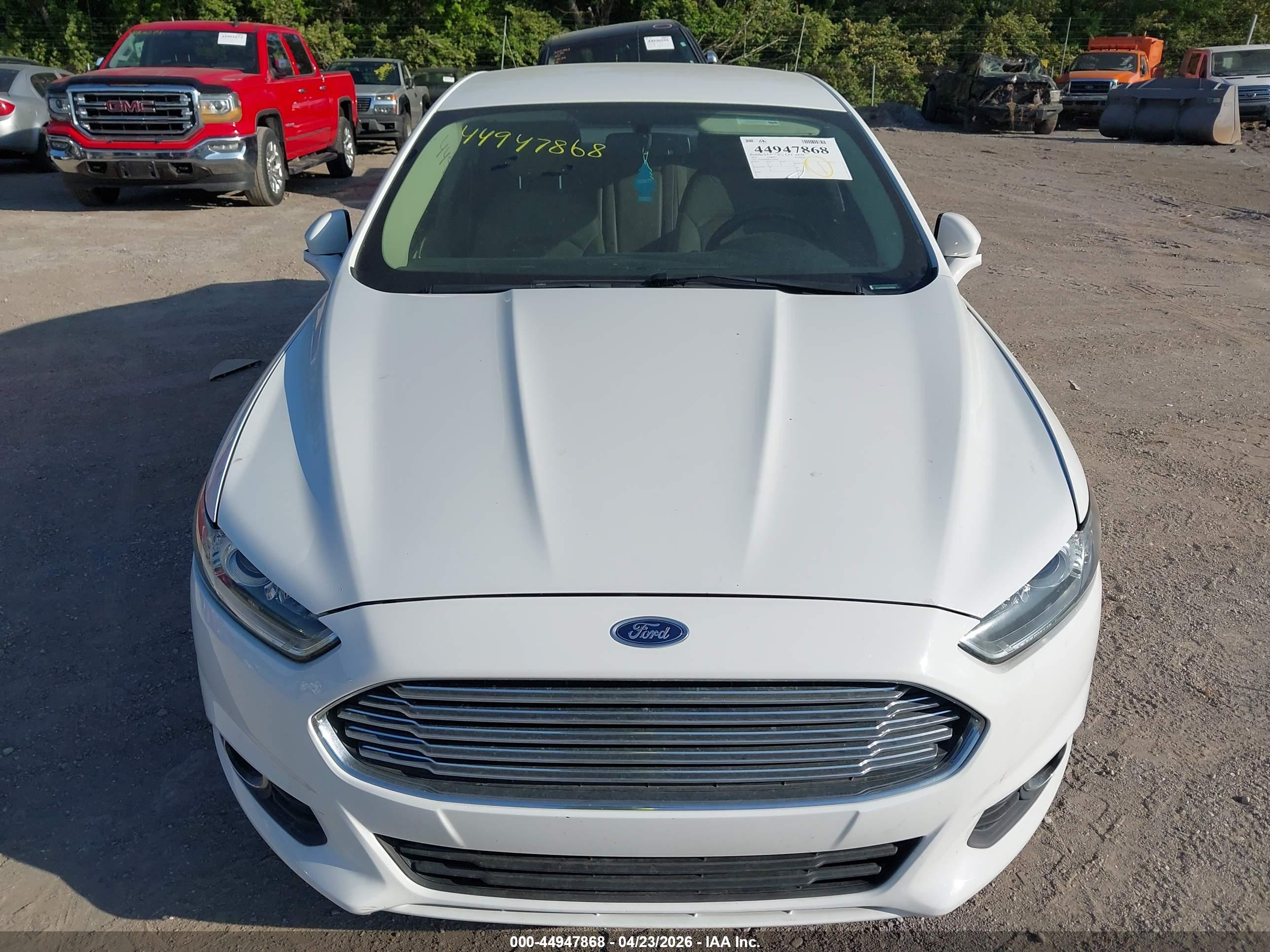 FORD FUSION image 6