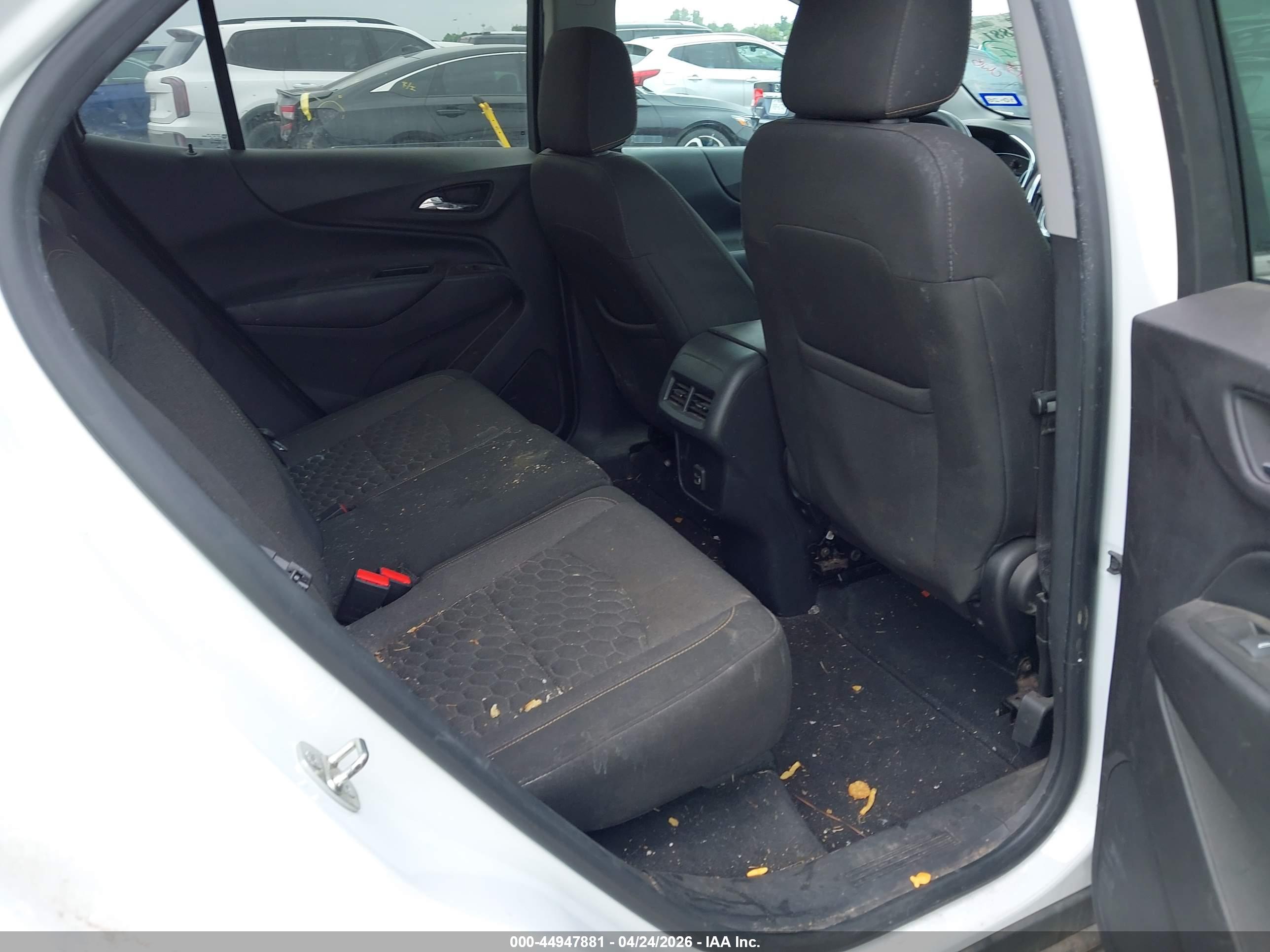 CHEVROLET EQUINOX image 8
