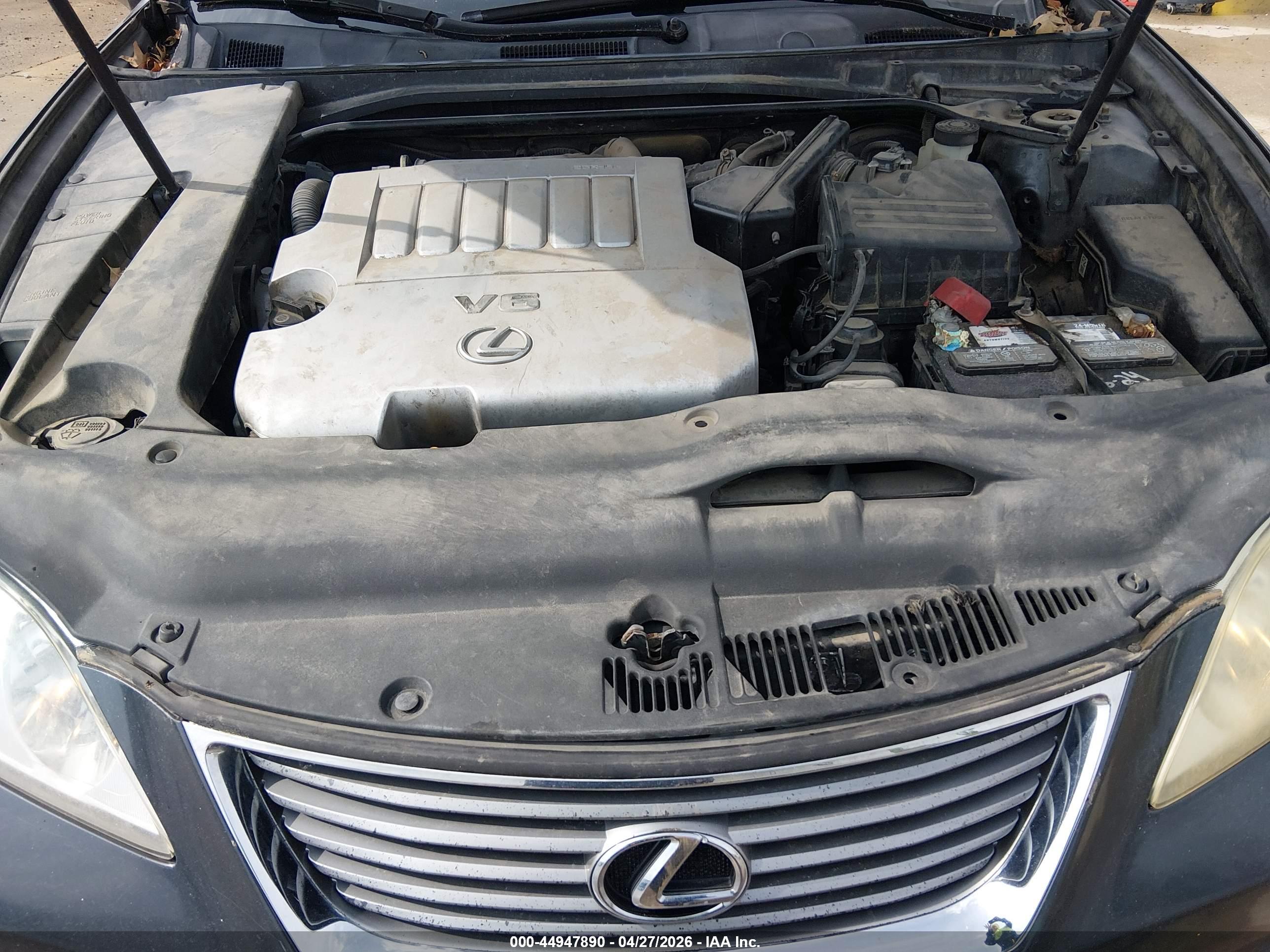 LEXUS ES image 10