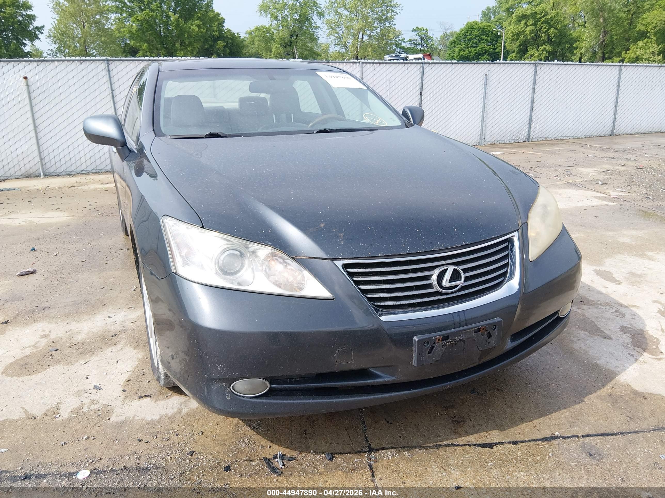 LEXUS ES image 6