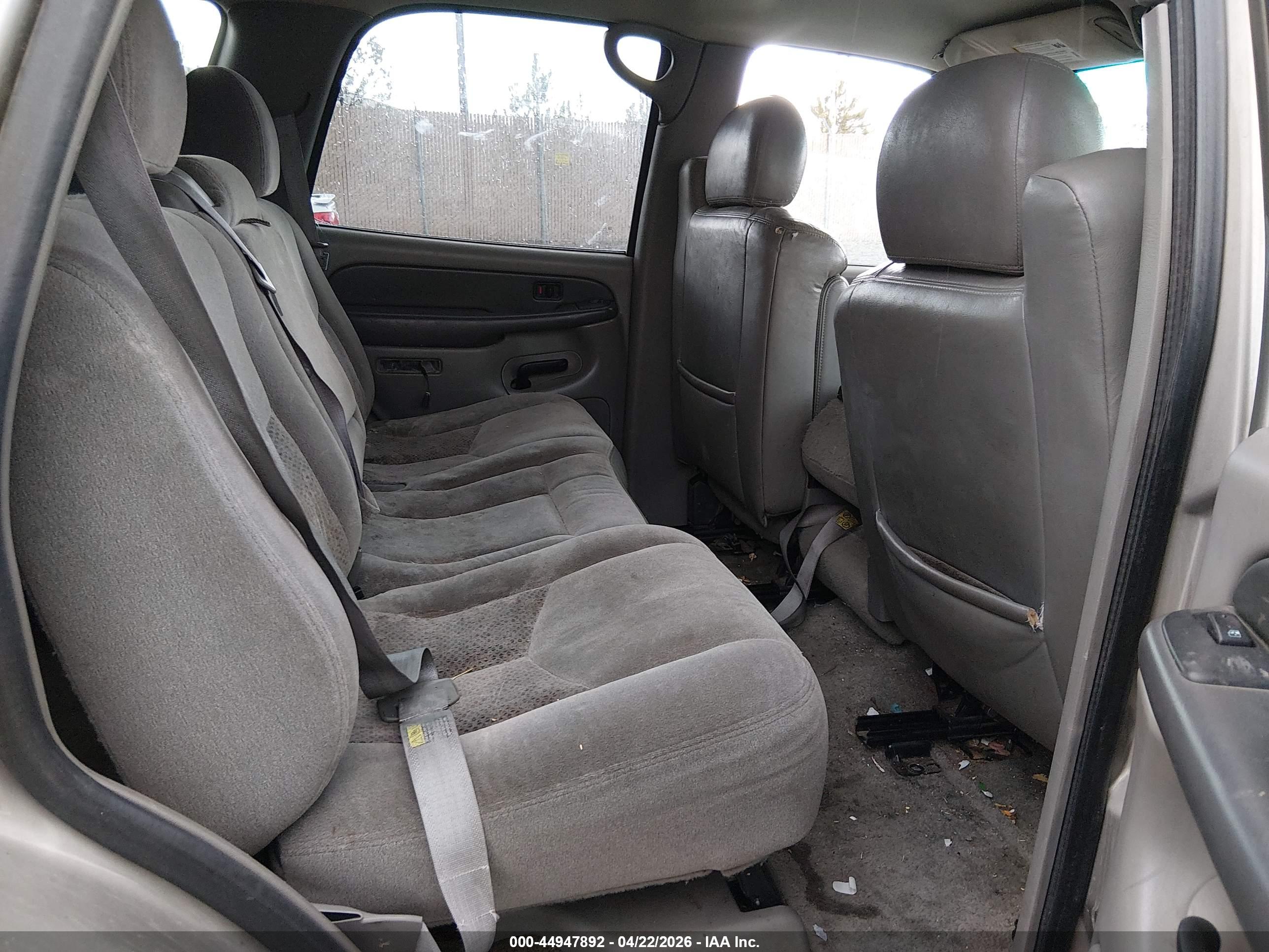 CHEVROLET TAHOE image 8