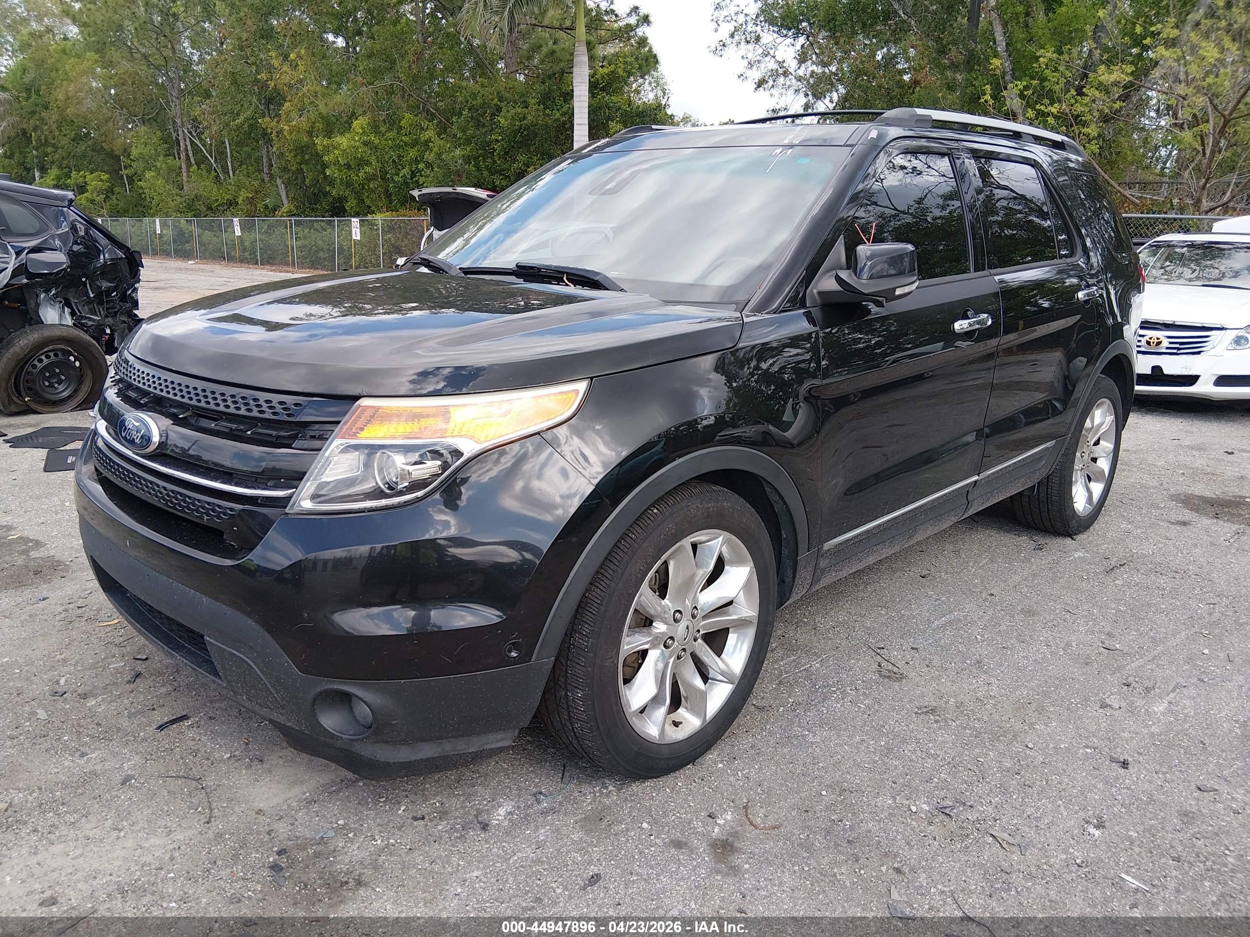 FORD EXPLORER image 2