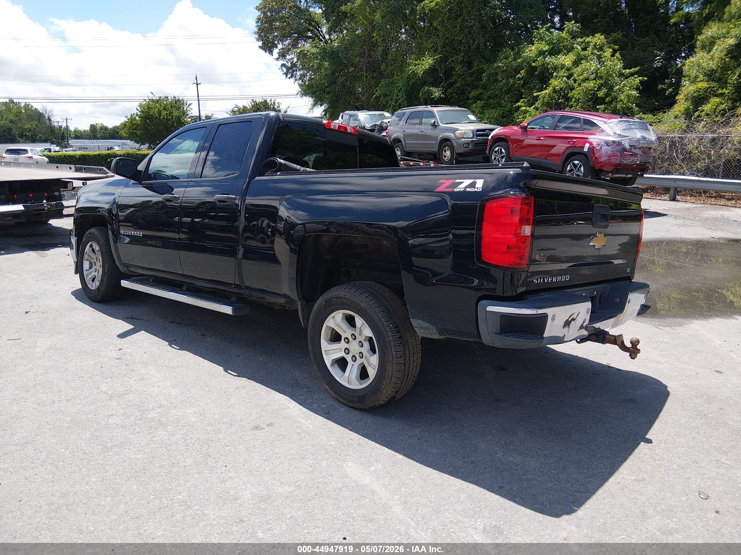 CHEVROLET SILVERADO image 3