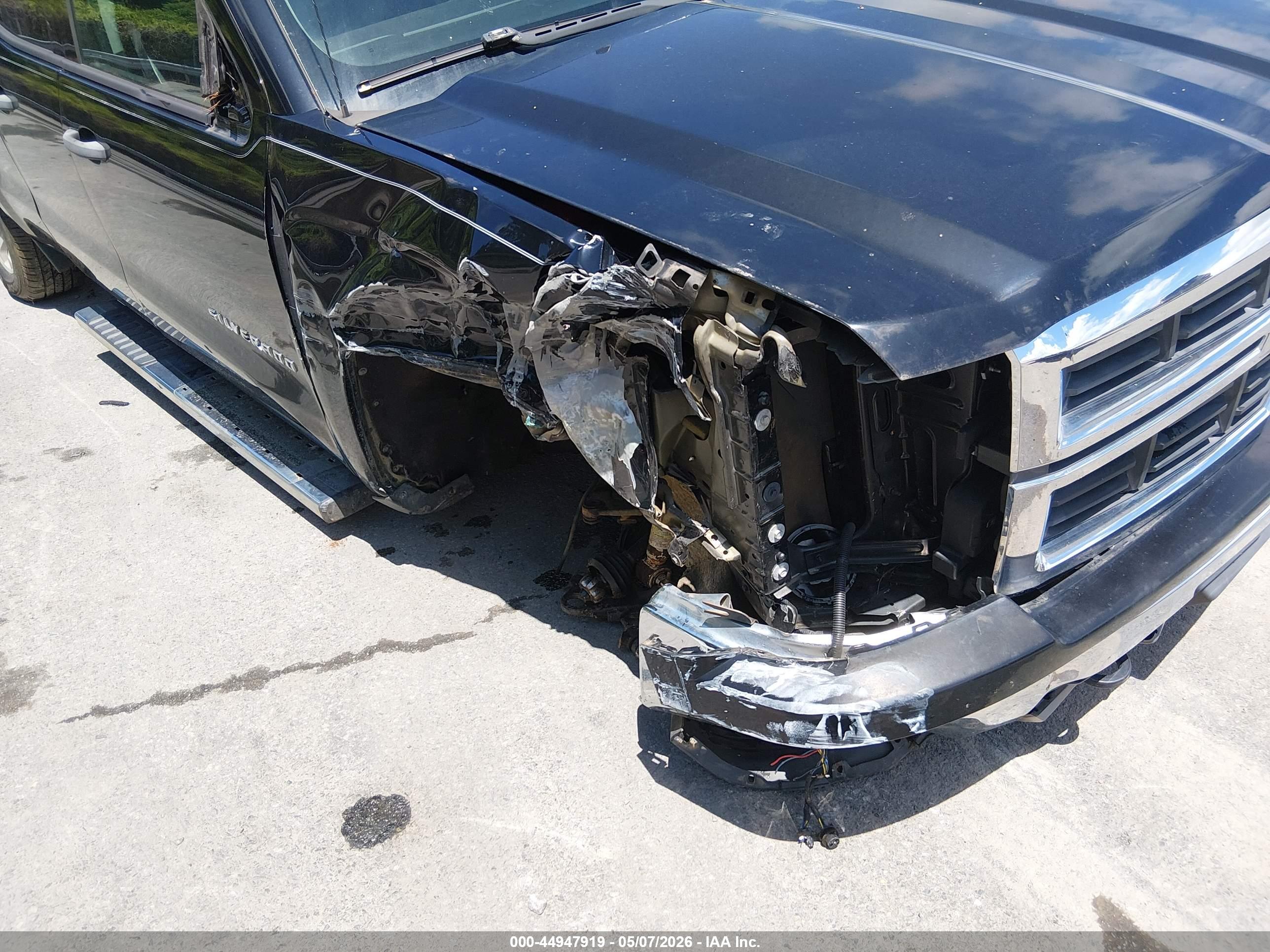 CHEVROLET SILVERADO image 6