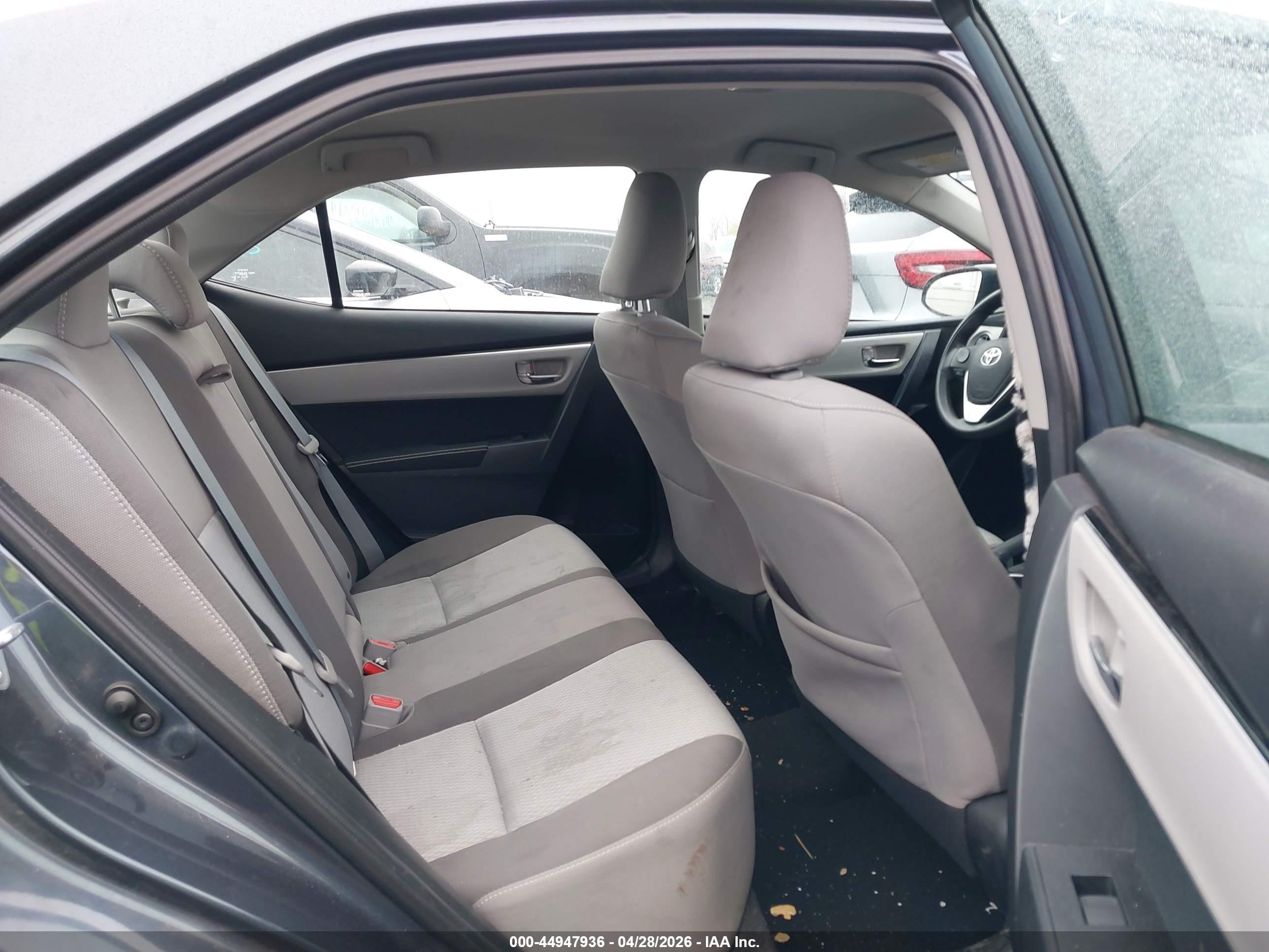 TOYOTA COROLLA image 8