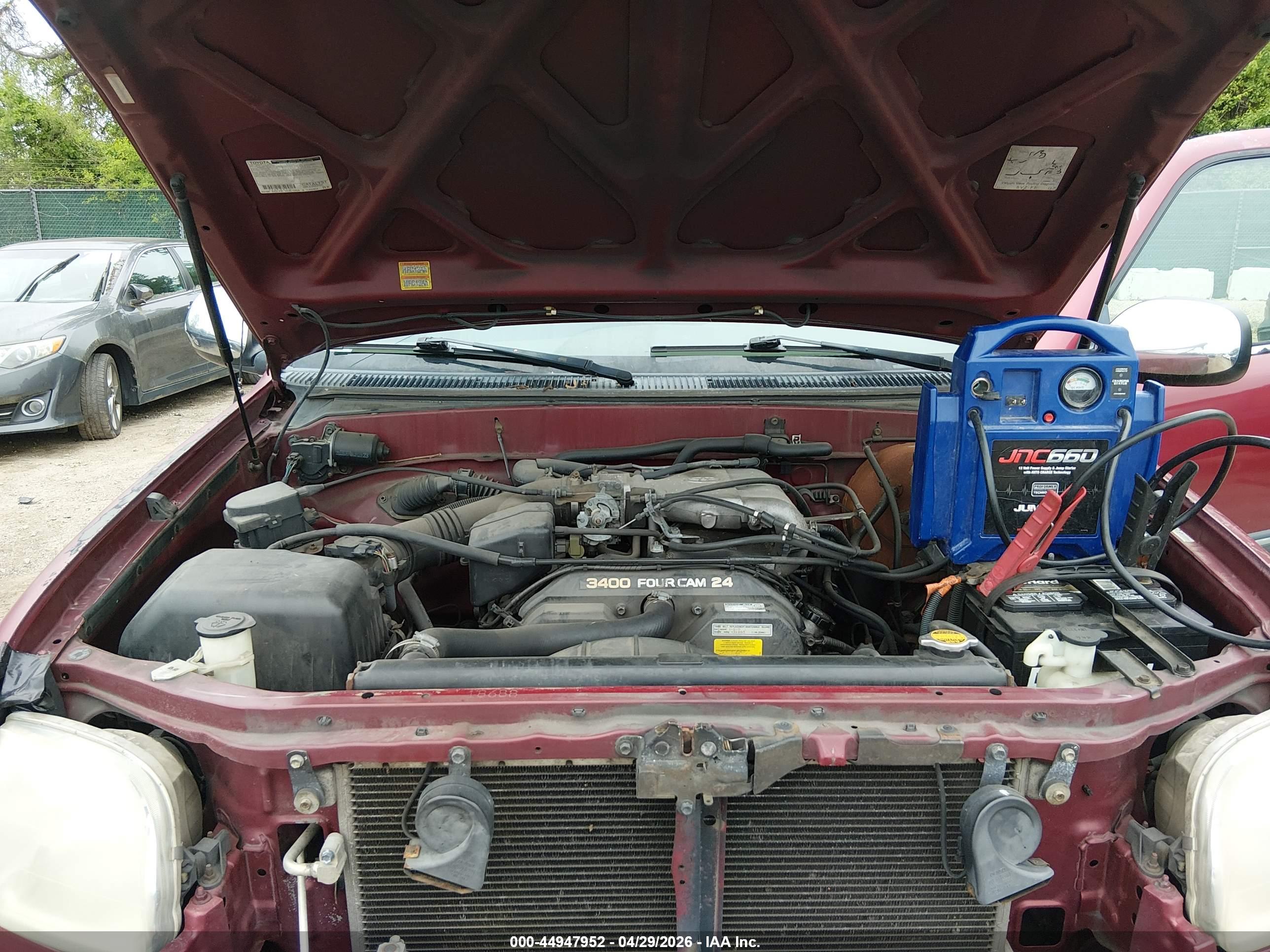 TOYOTA TUNDRA image 10