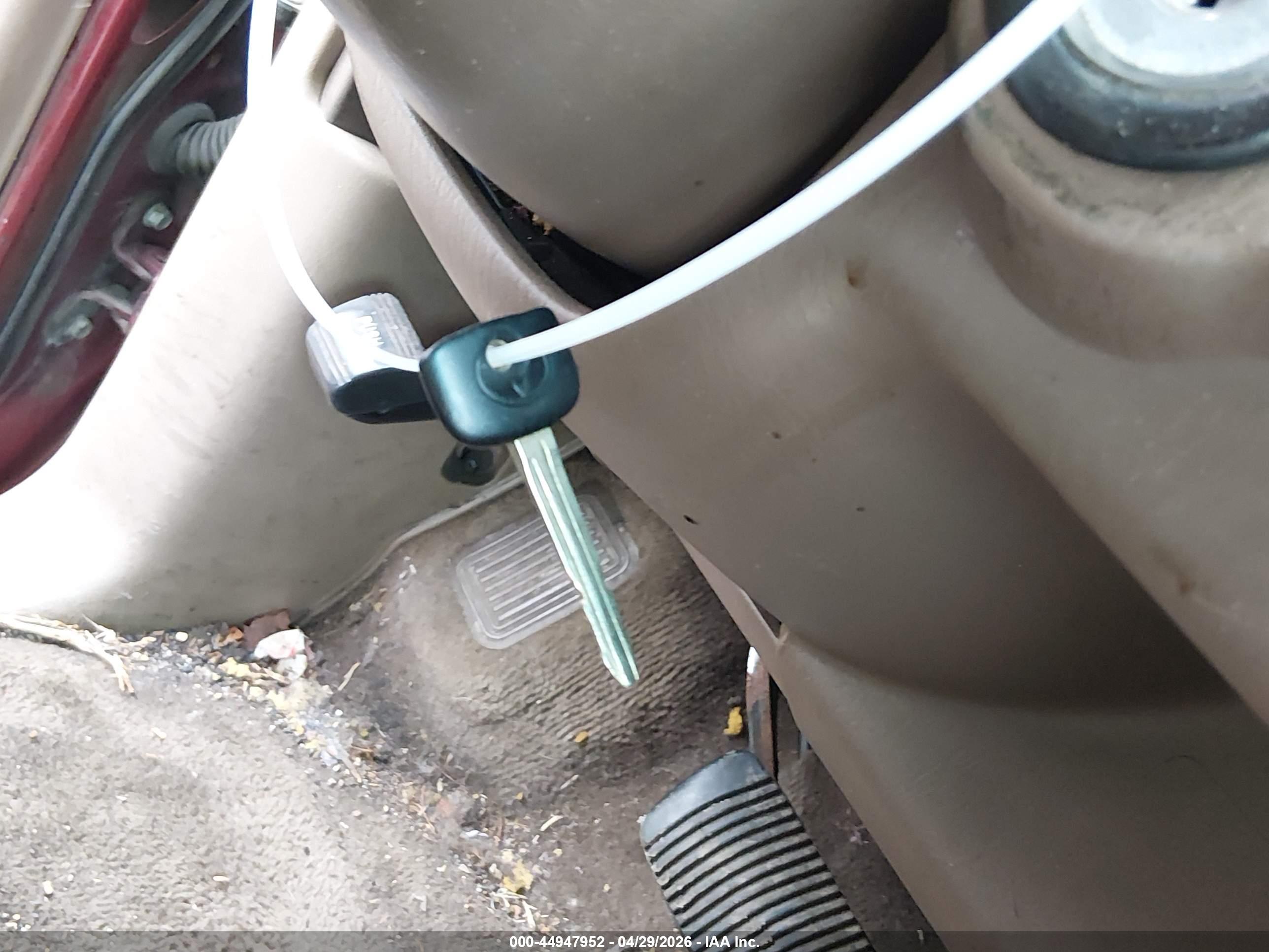 TOYOTA TUNDRA image 11