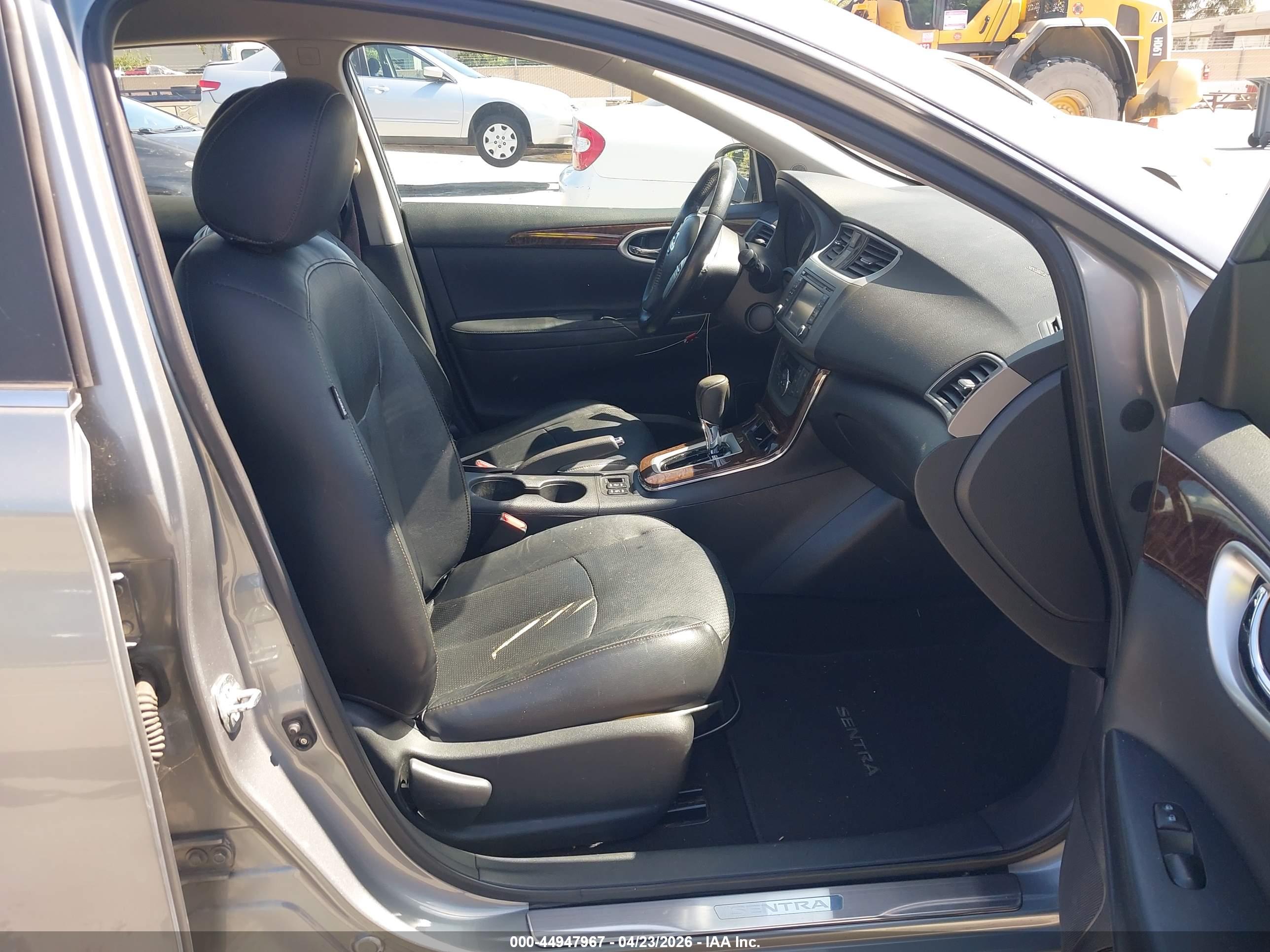 NISSAN SENTRA image 5