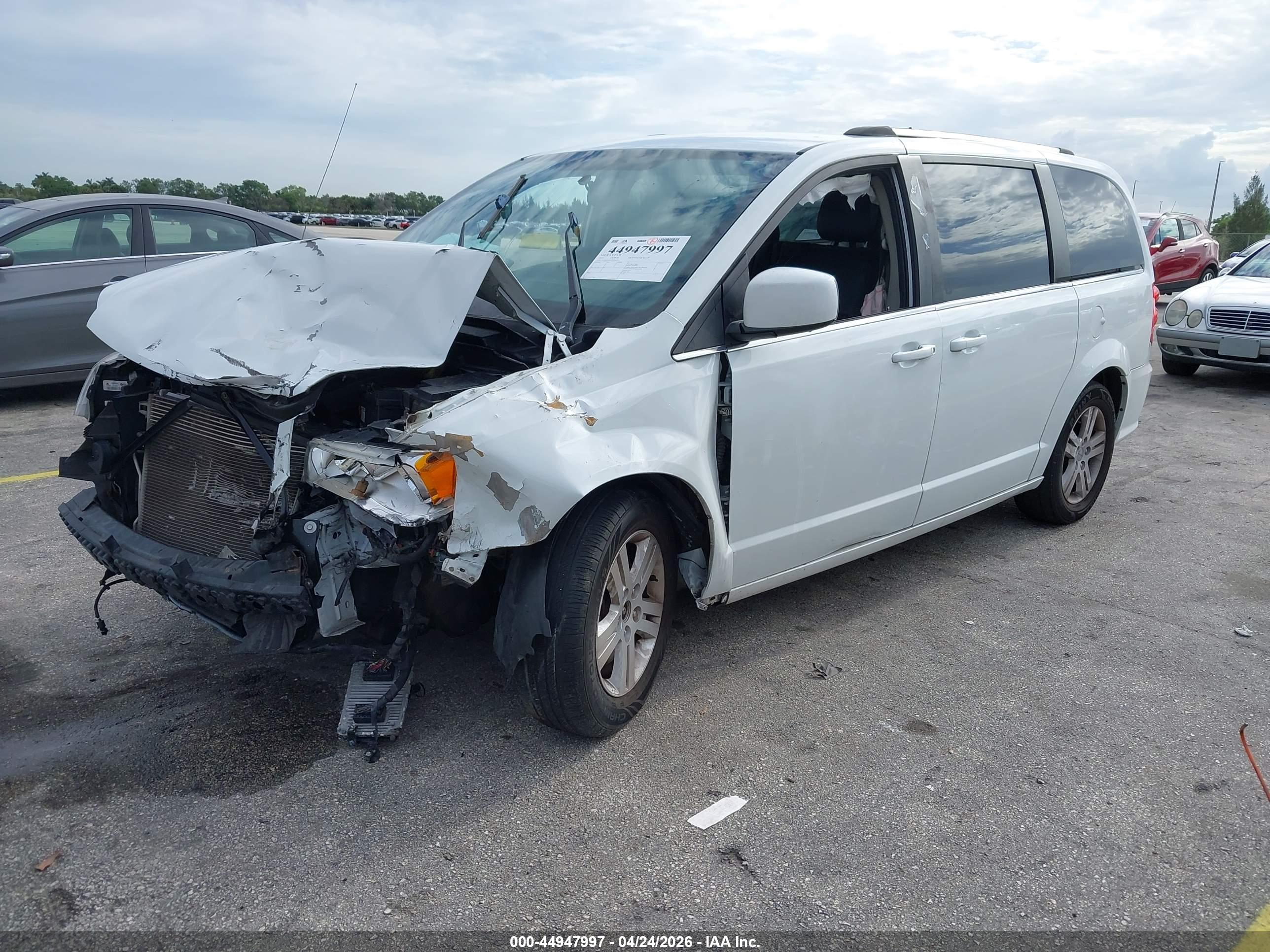 DODGE GRAND image 2