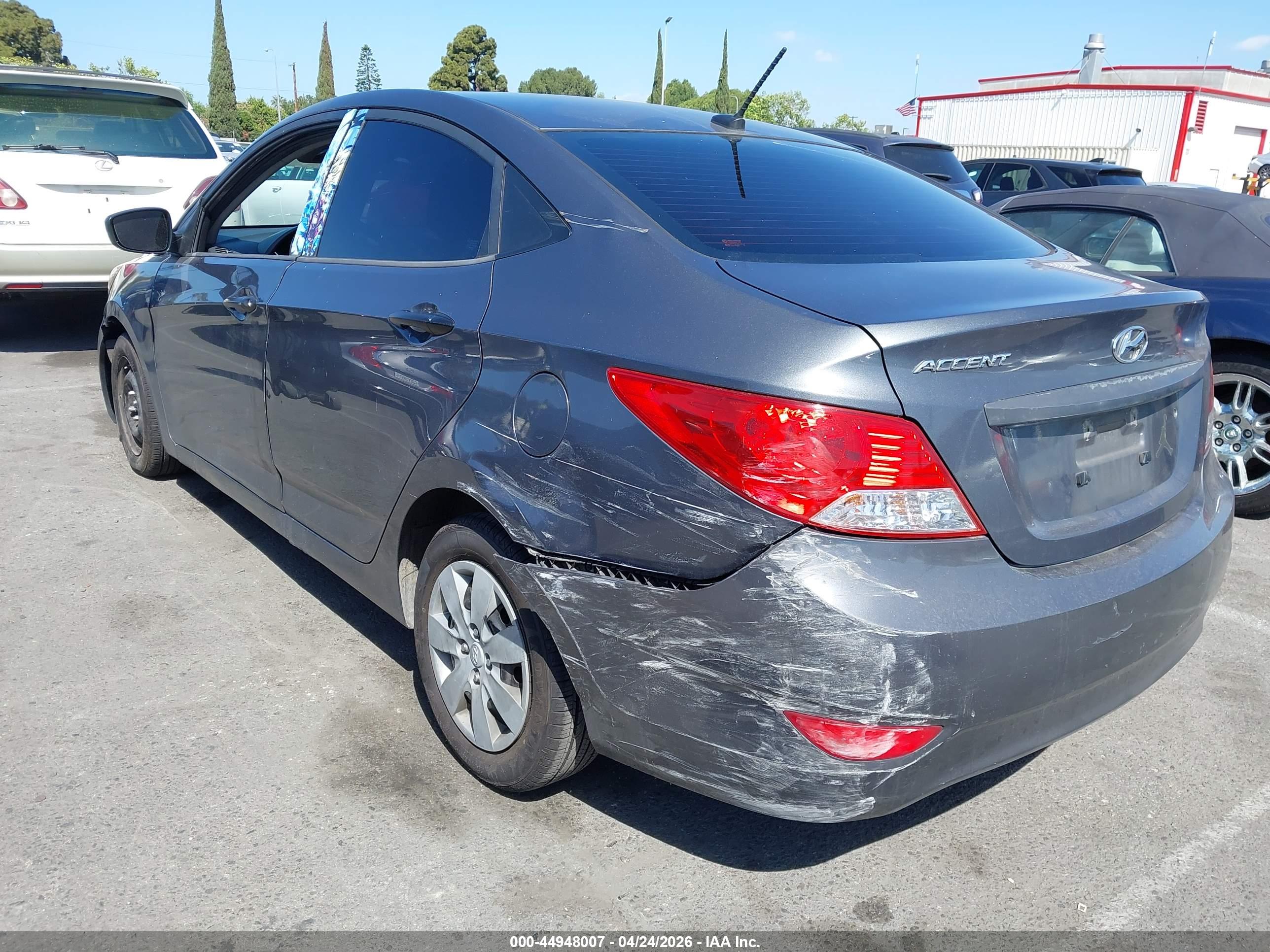 HYUNDAI ACCENT image 3