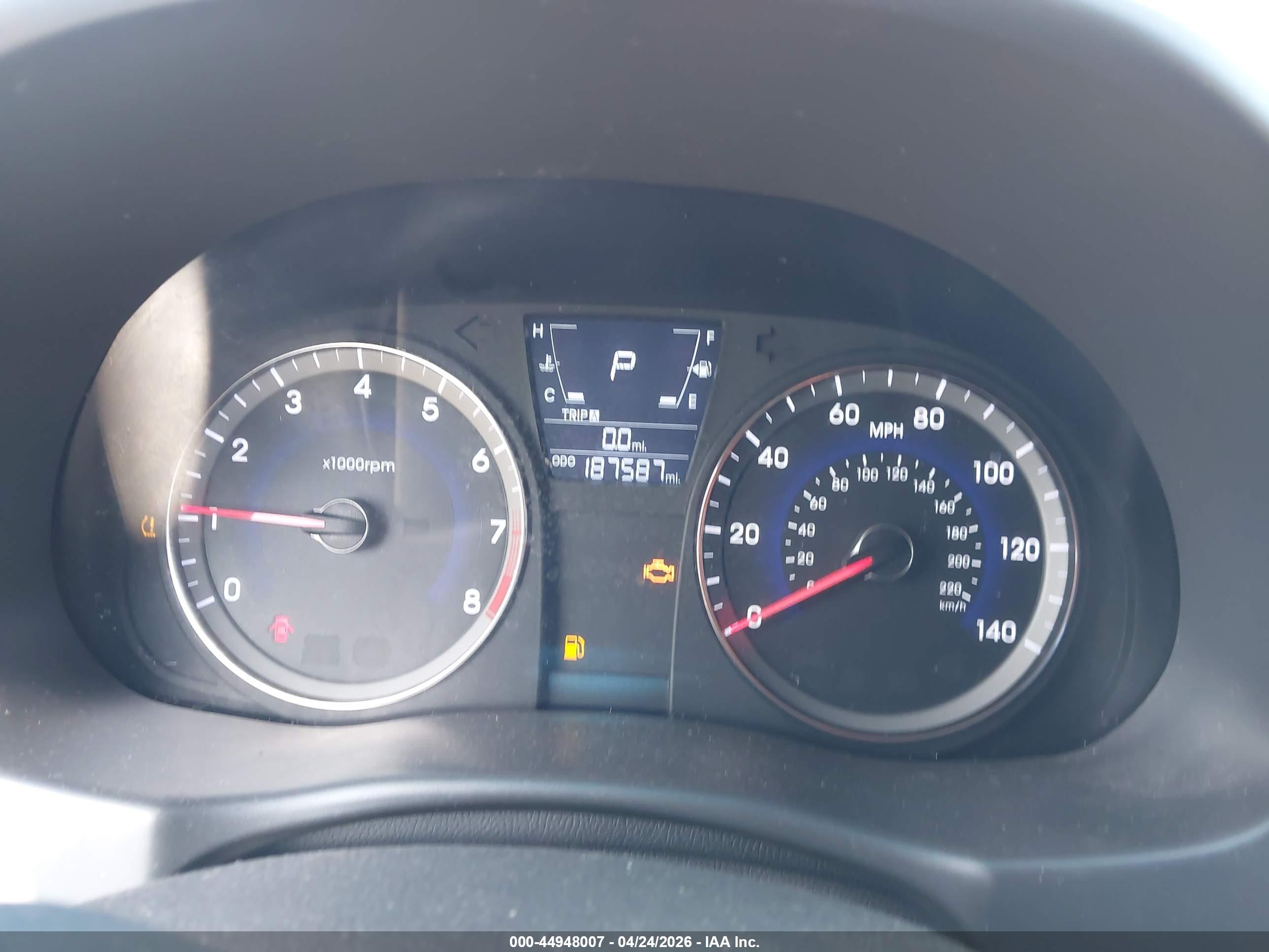 HYUNDAI ACCENT image 7