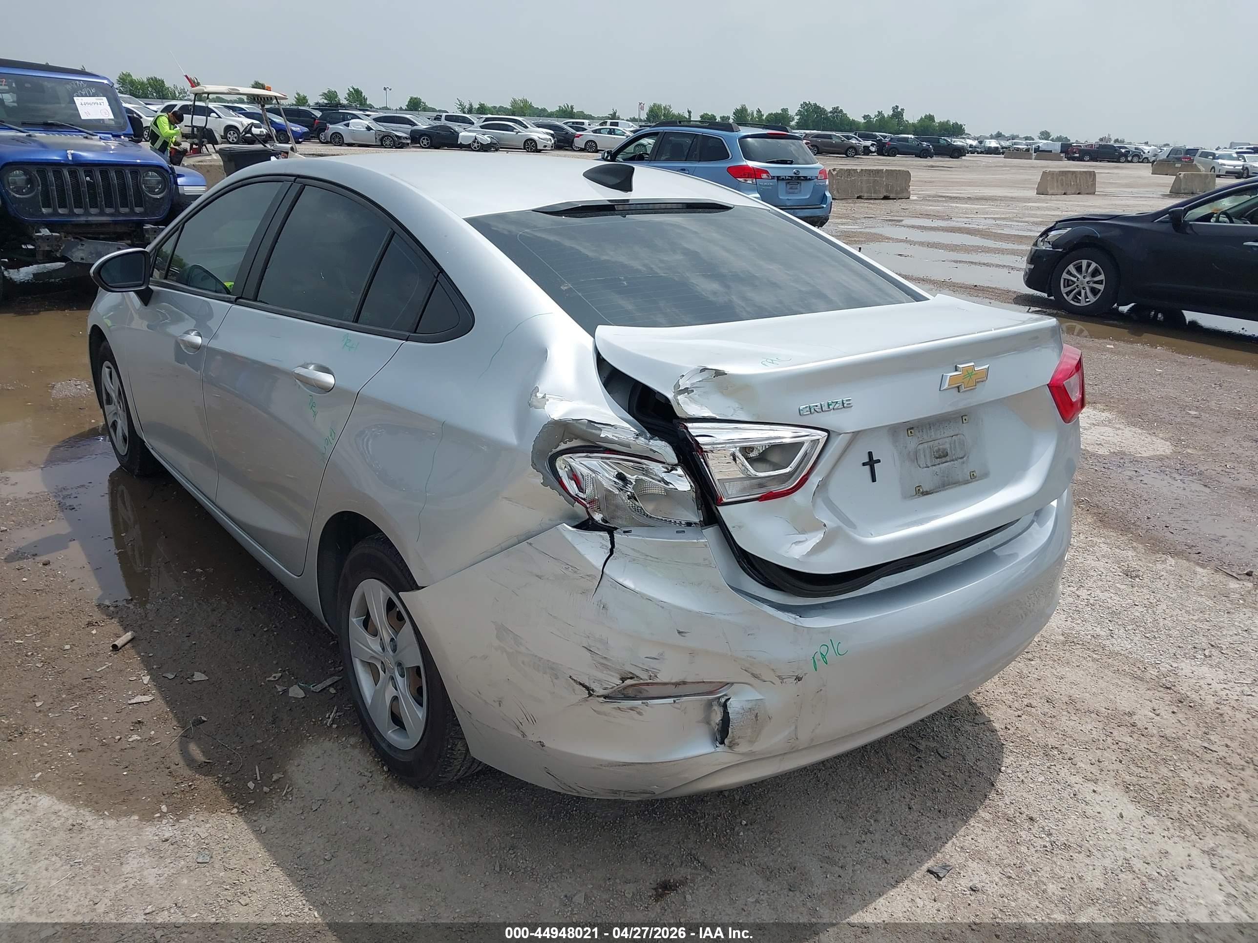 CHEVROLET CRUZE image 3