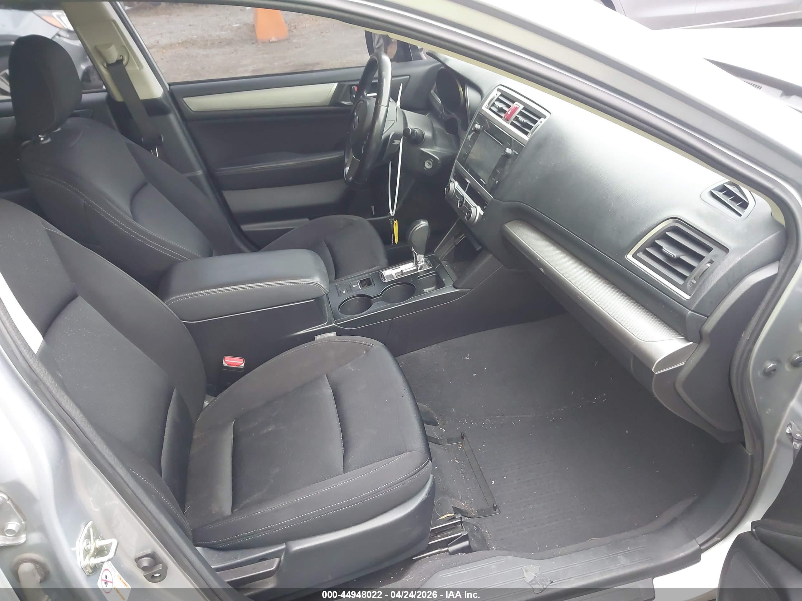 SUBARU LEGACY image 5