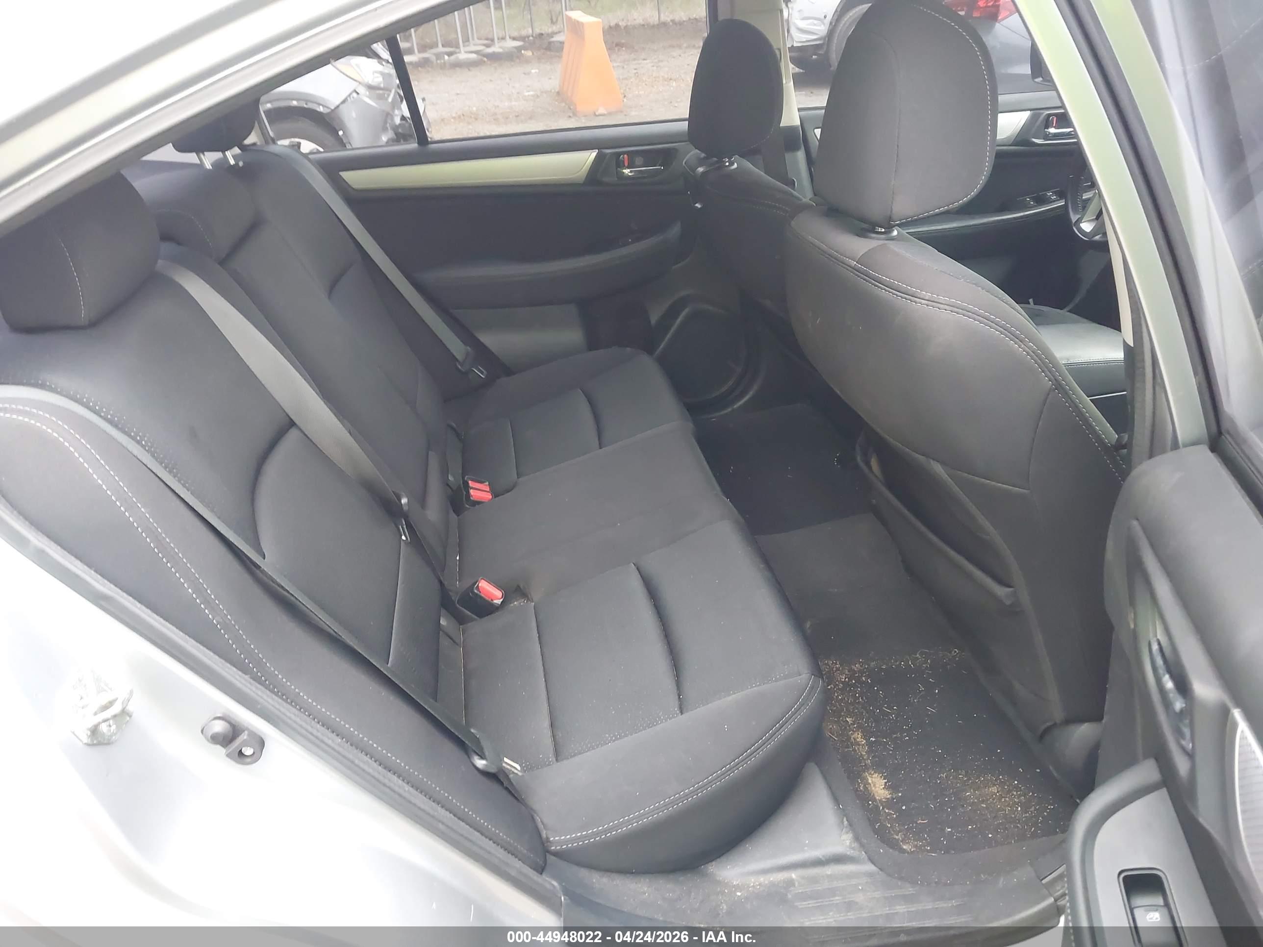 SUBARU LEGACY image 8