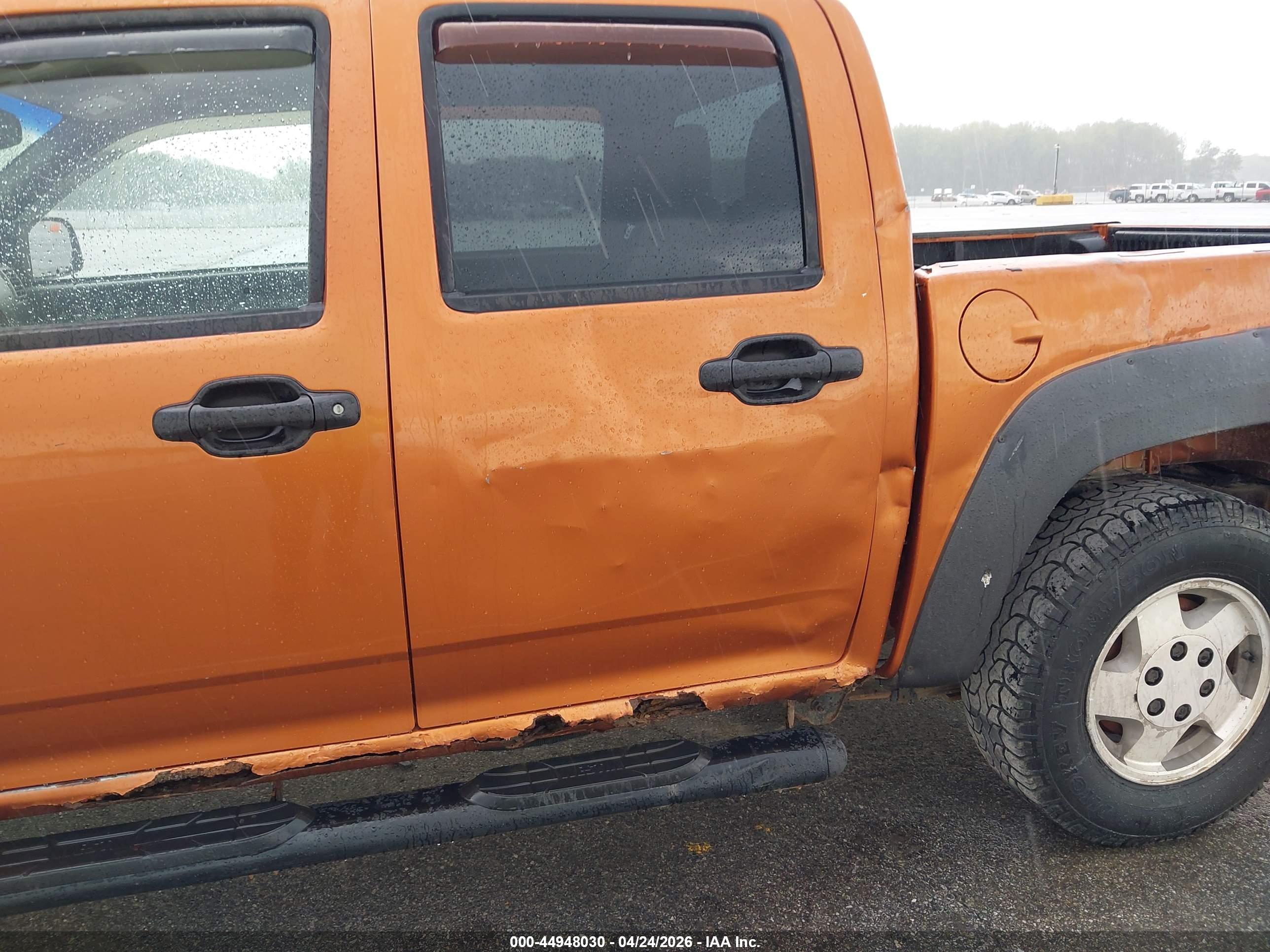 CHEVROLET COLORADO image 6