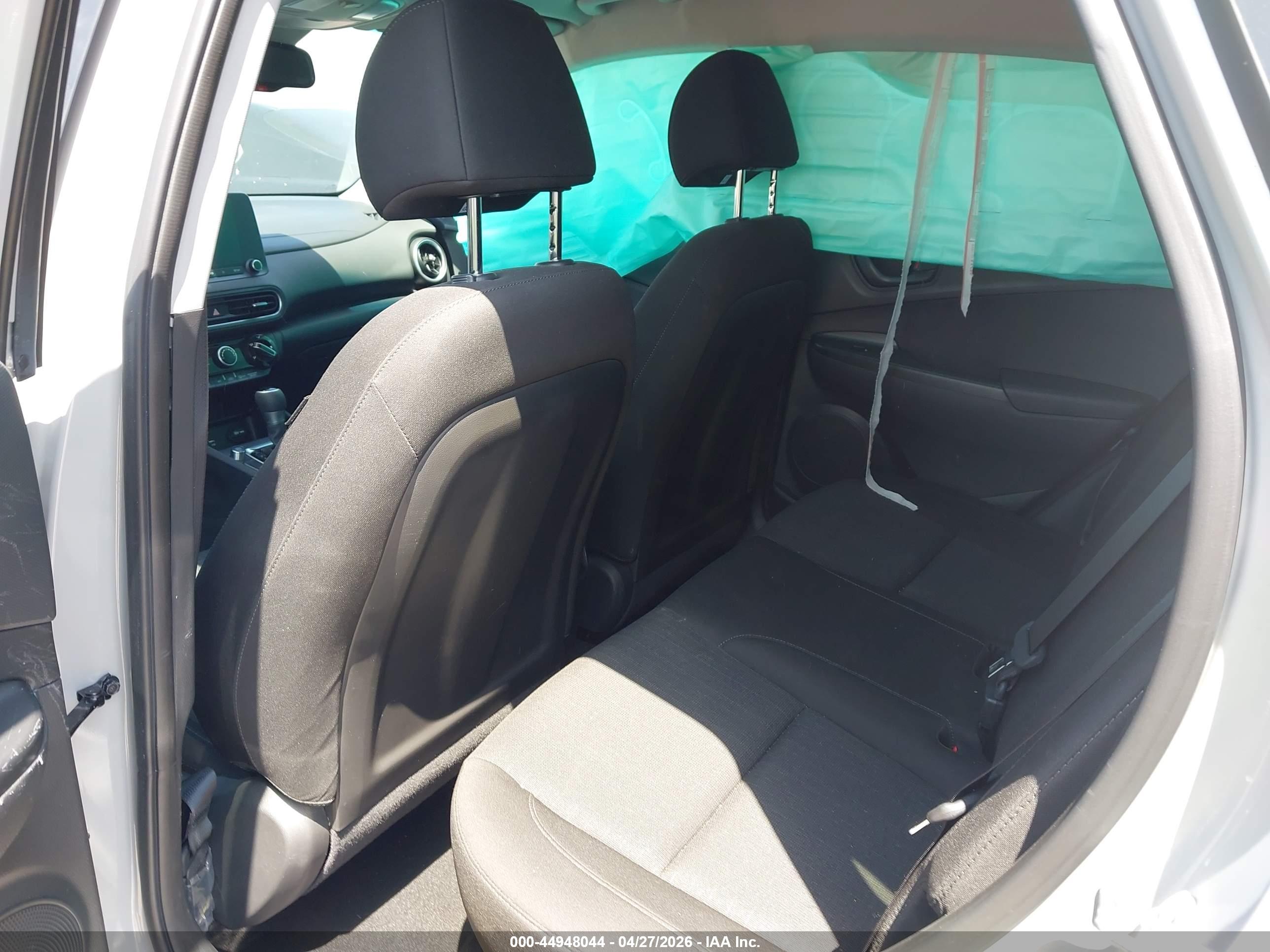 HYUNDAI KONA image 8