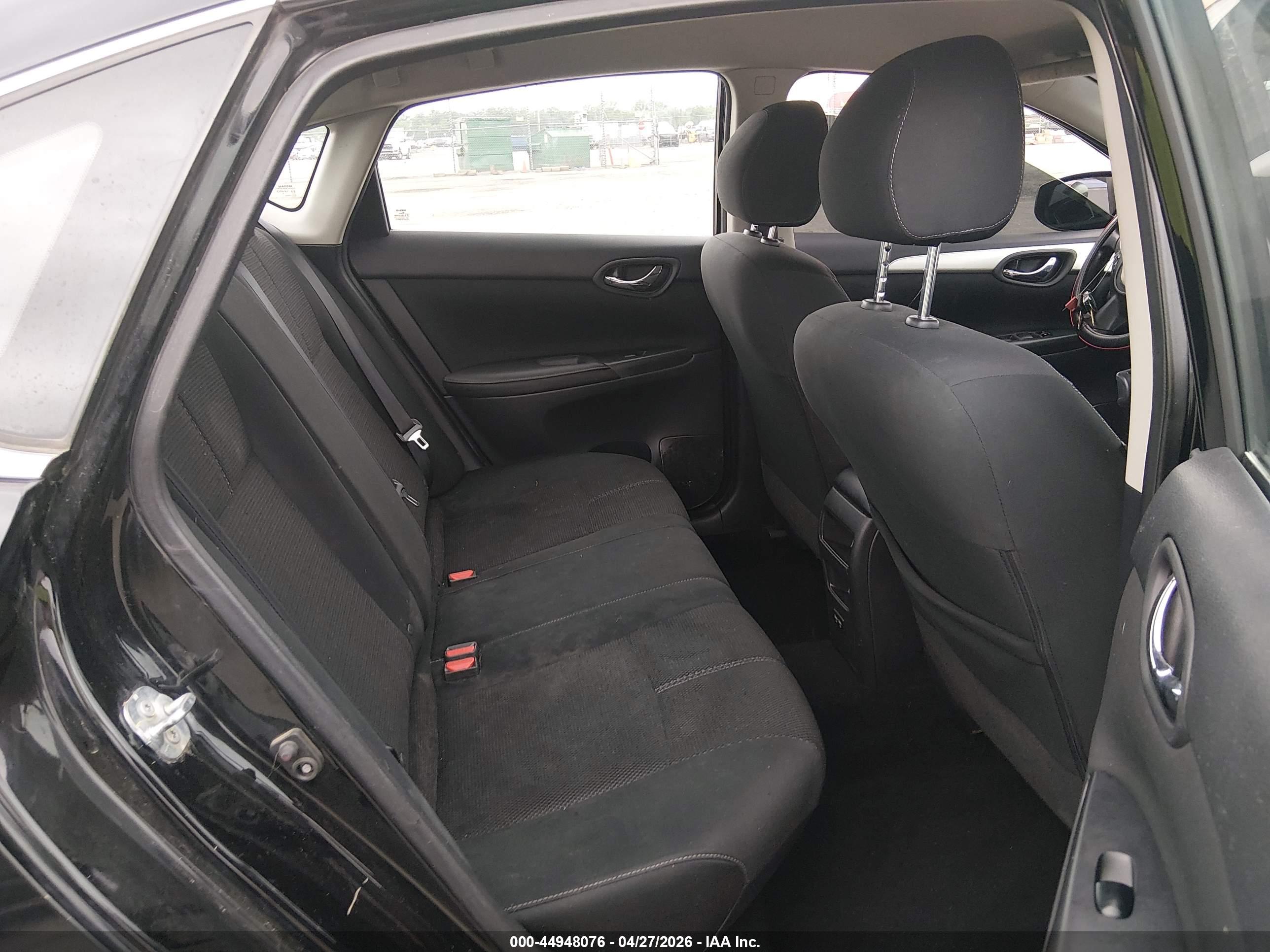 NISSAN SENTRA image 8