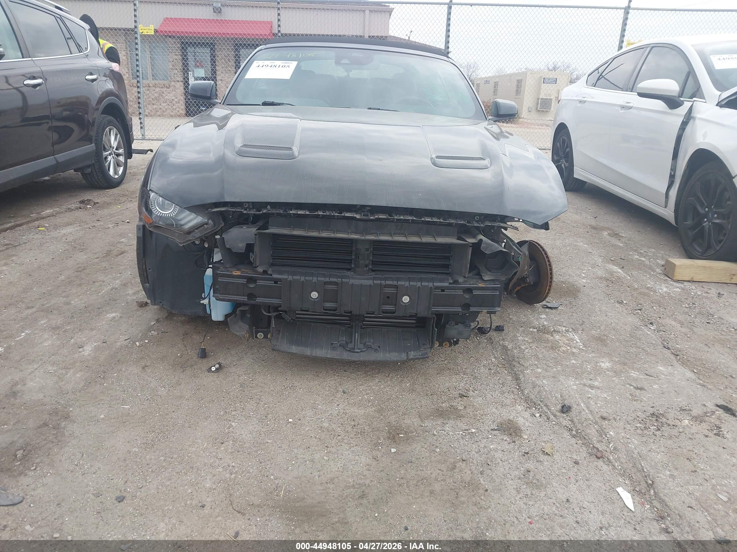 FORD MUSTANG image 6