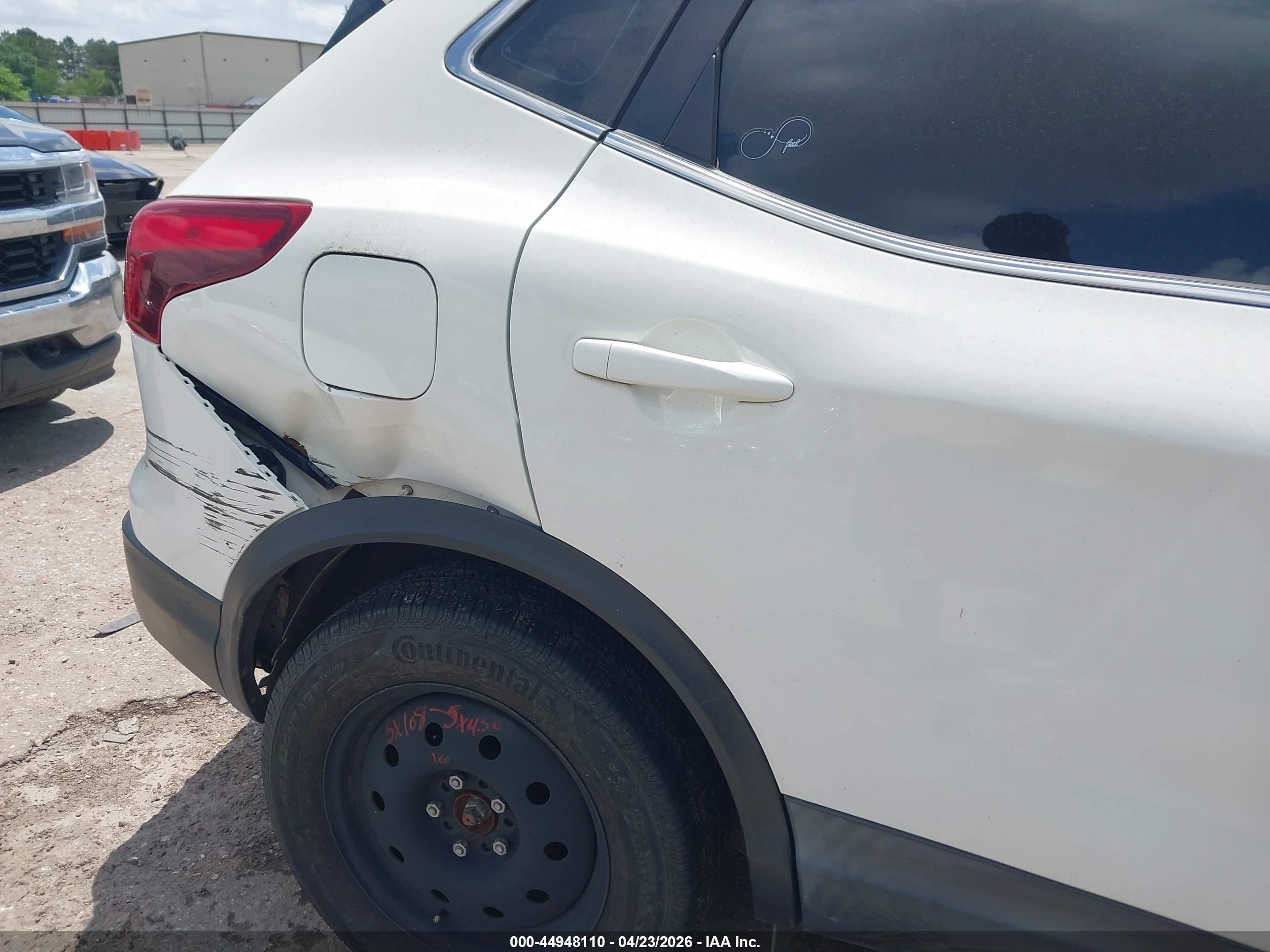 NISSAN ROGUE image 6