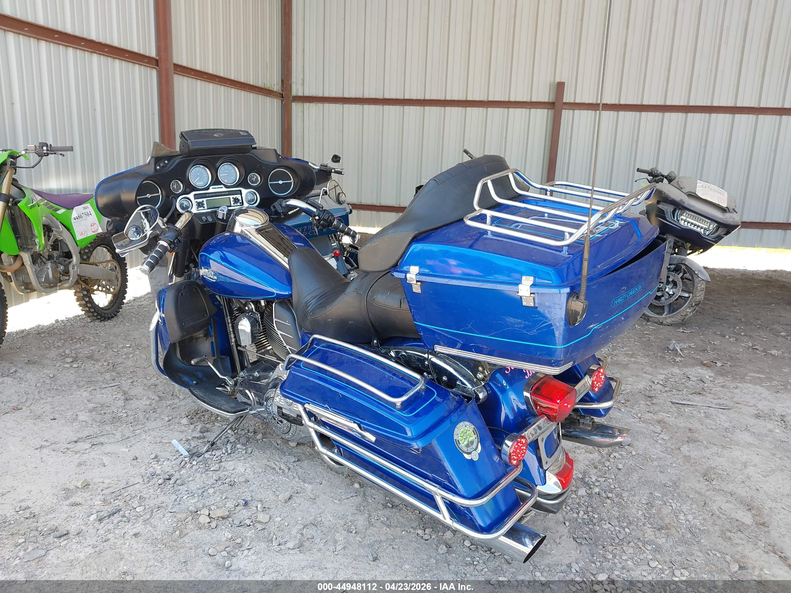 HARLEY-DAVIDSON FLHTC image 3