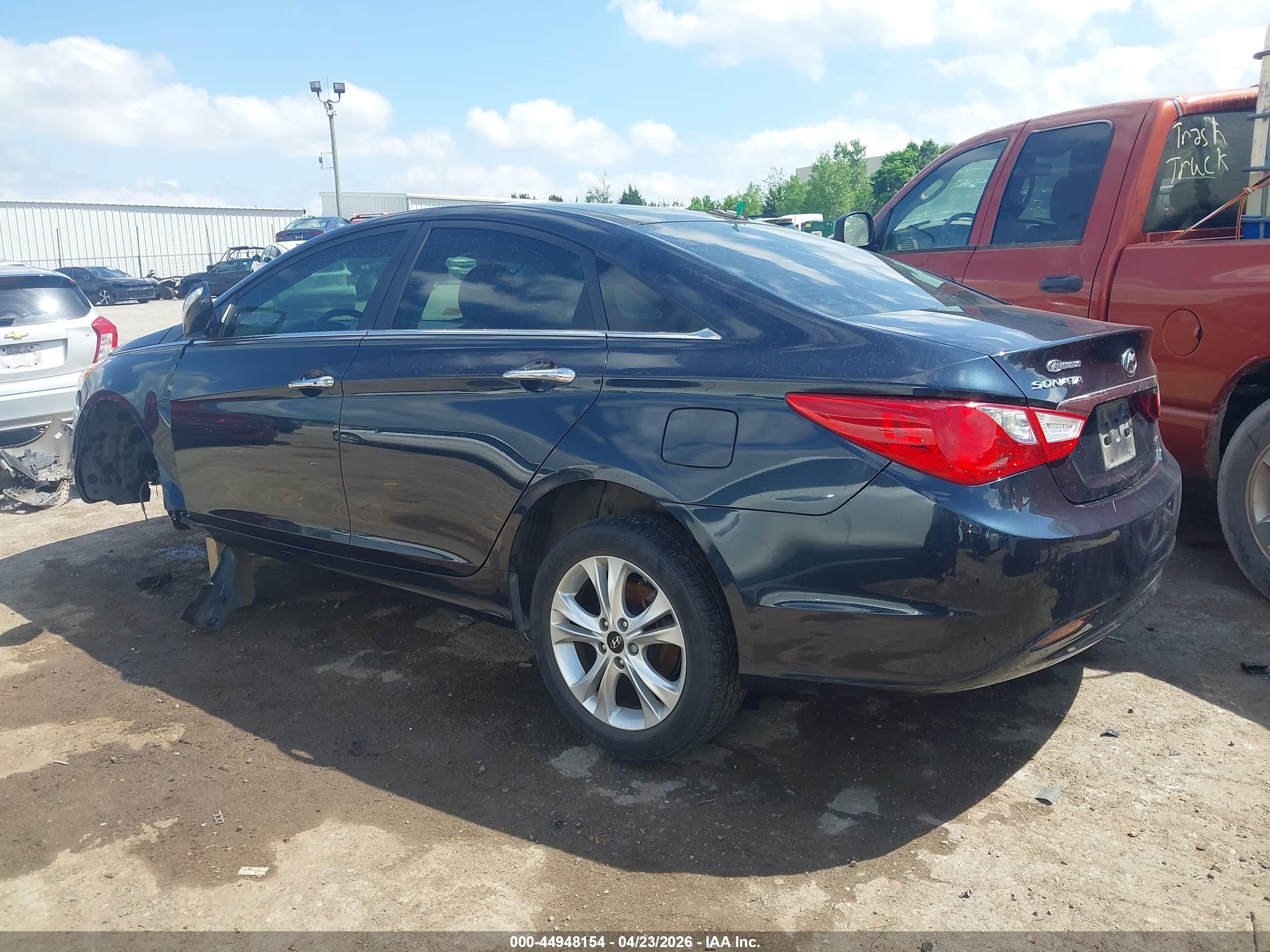 HYUNDAI SONATA image 3