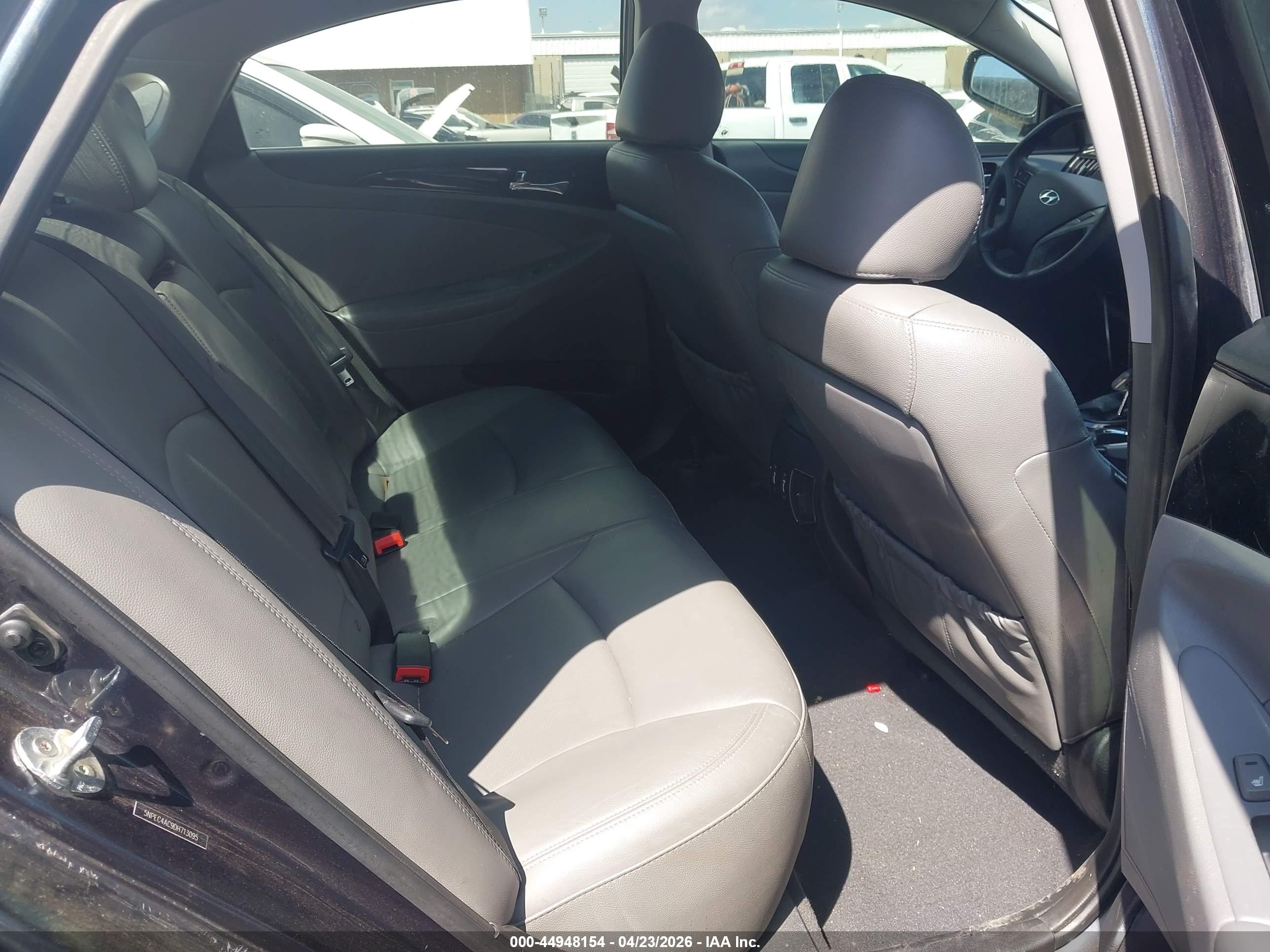 HYUNDAI SONATA image 8