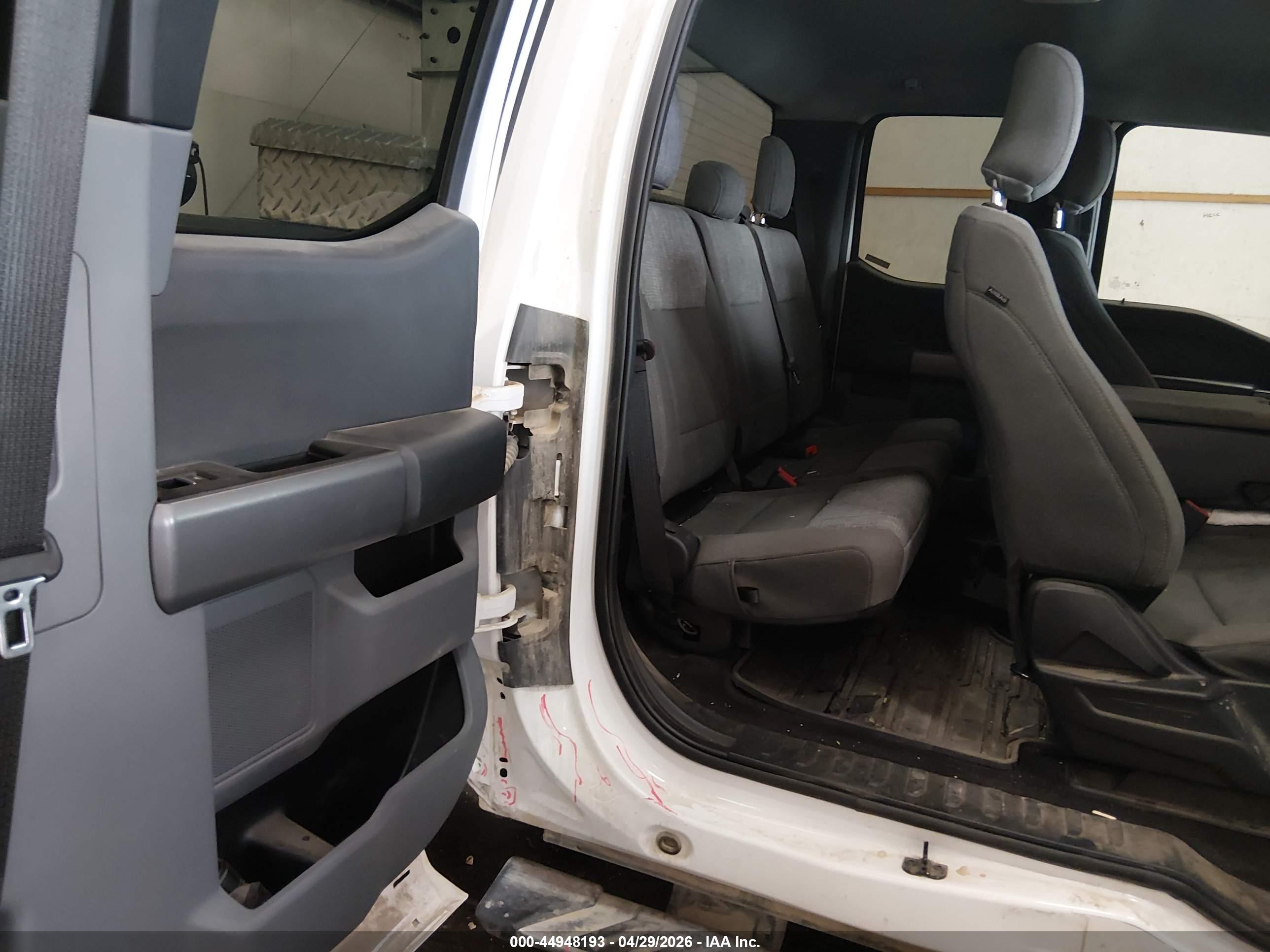 FORD F-150 image 8
