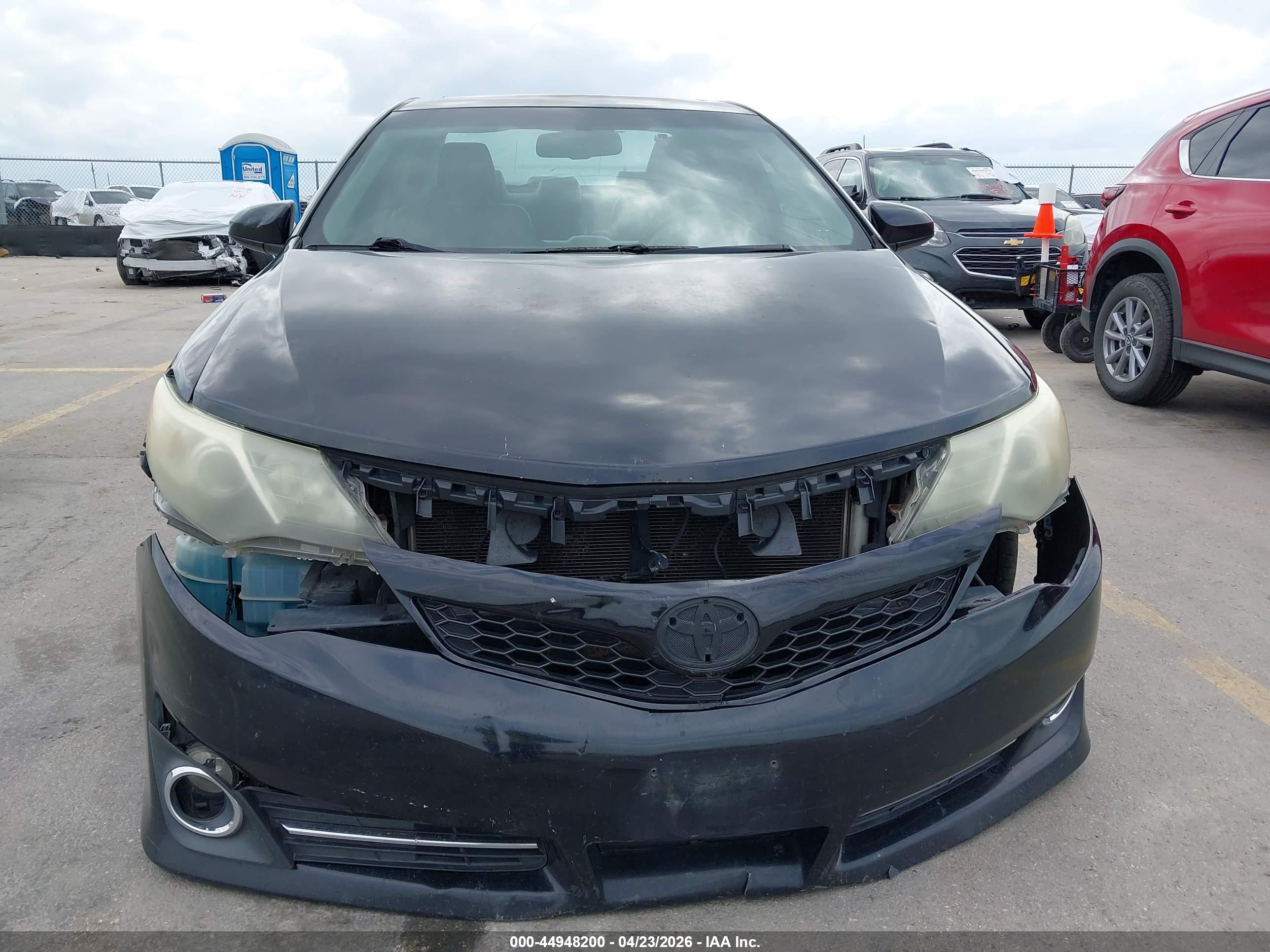 TOYOTA CAMRY image 6