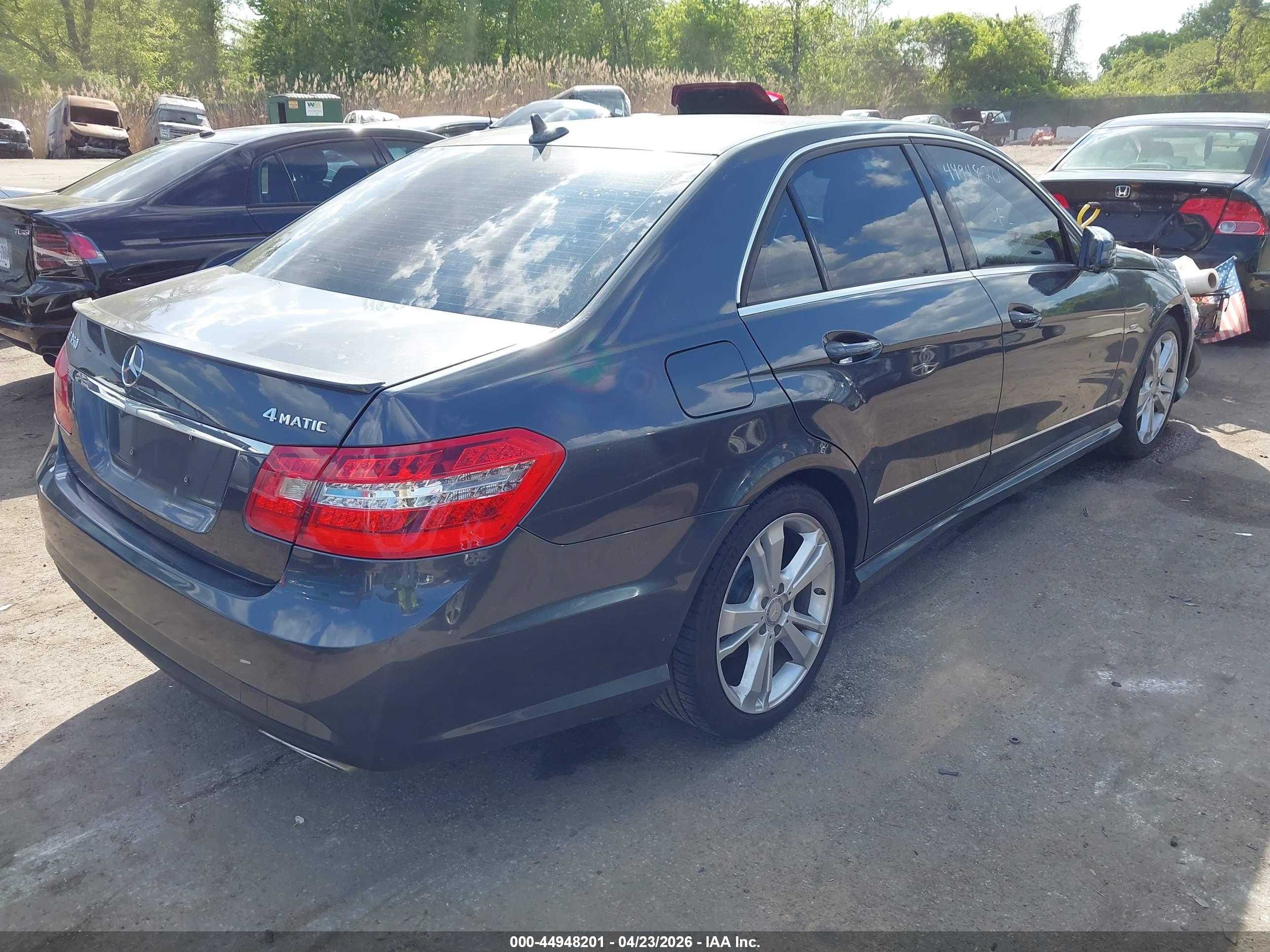 MERCEDES-BENZ E image 4