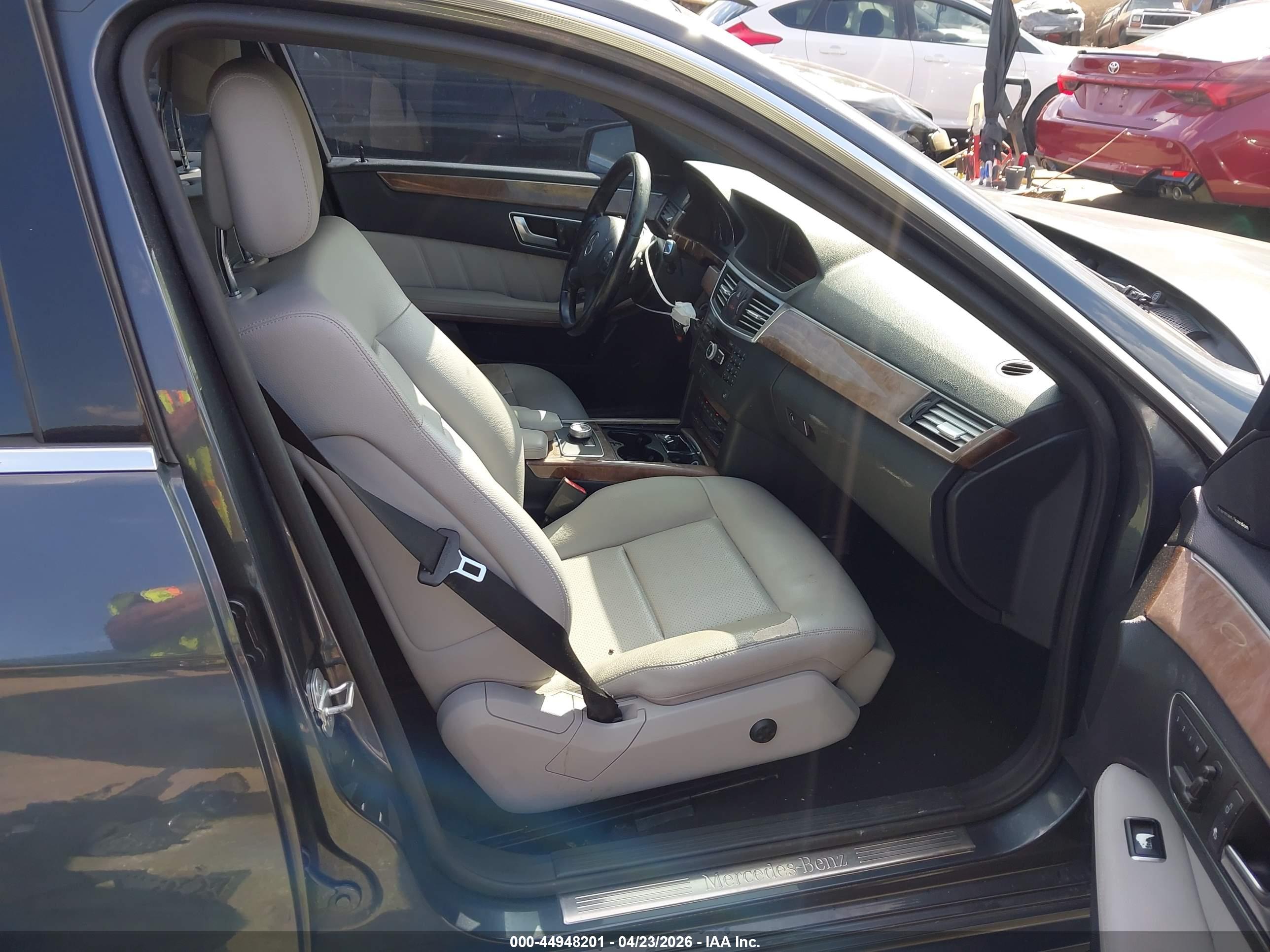 MERCEDES-BENZ E image 5