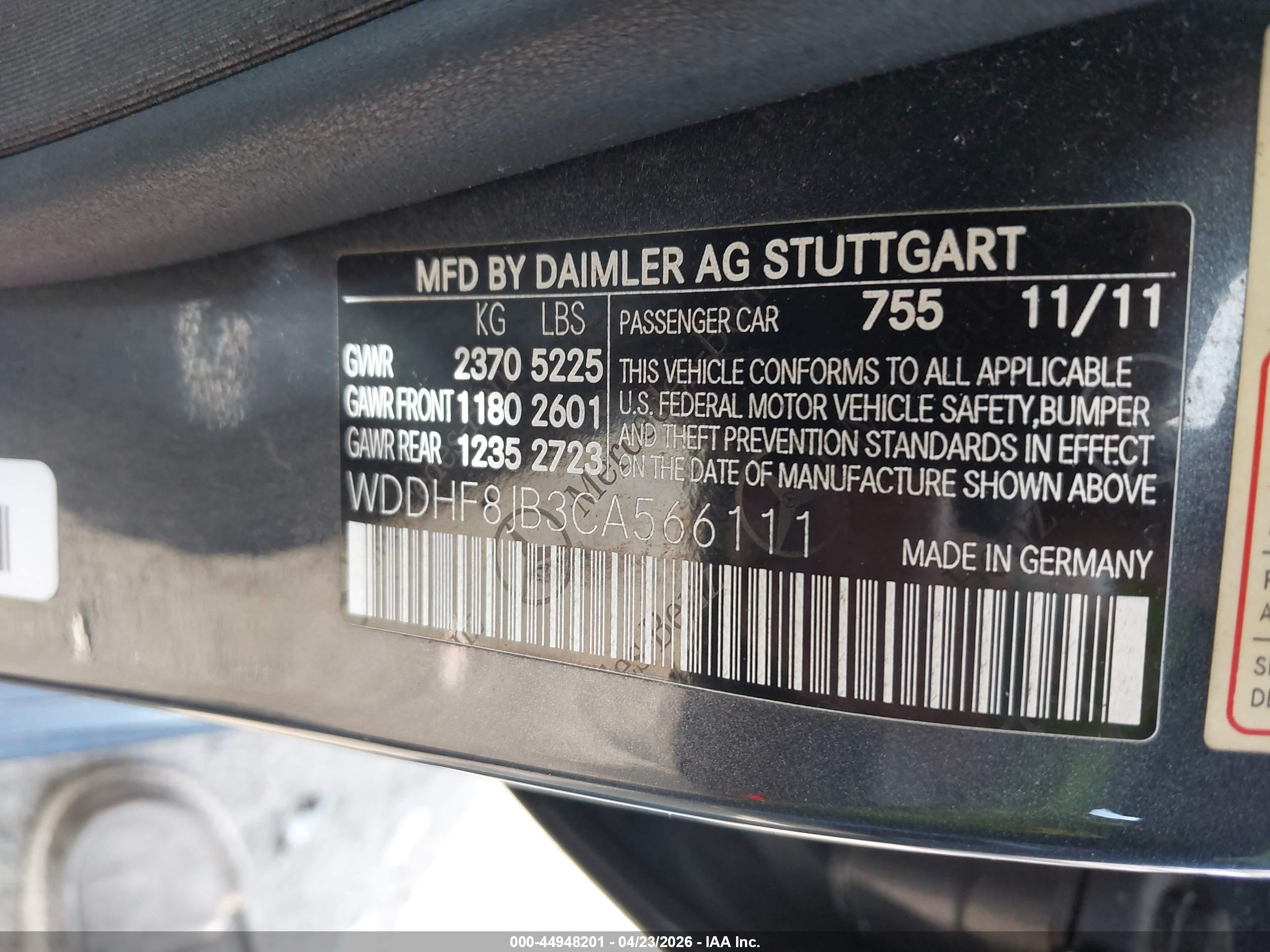 MERCEDES-BENZ E image 9